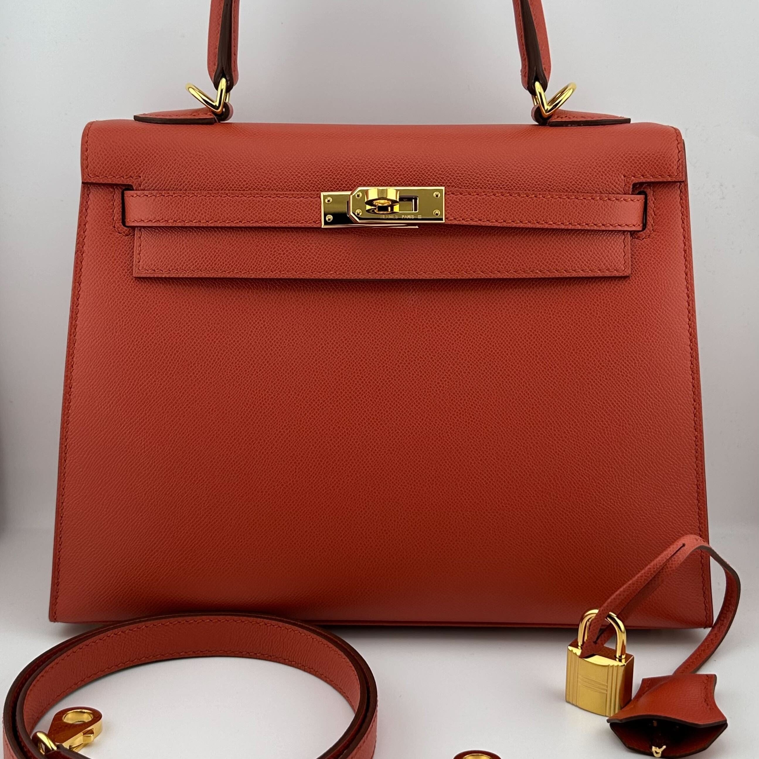 hermes-kelly-ii-sellier-25-veau-madame-sanguine-gold-hardware-hermes-1146593293.jpg