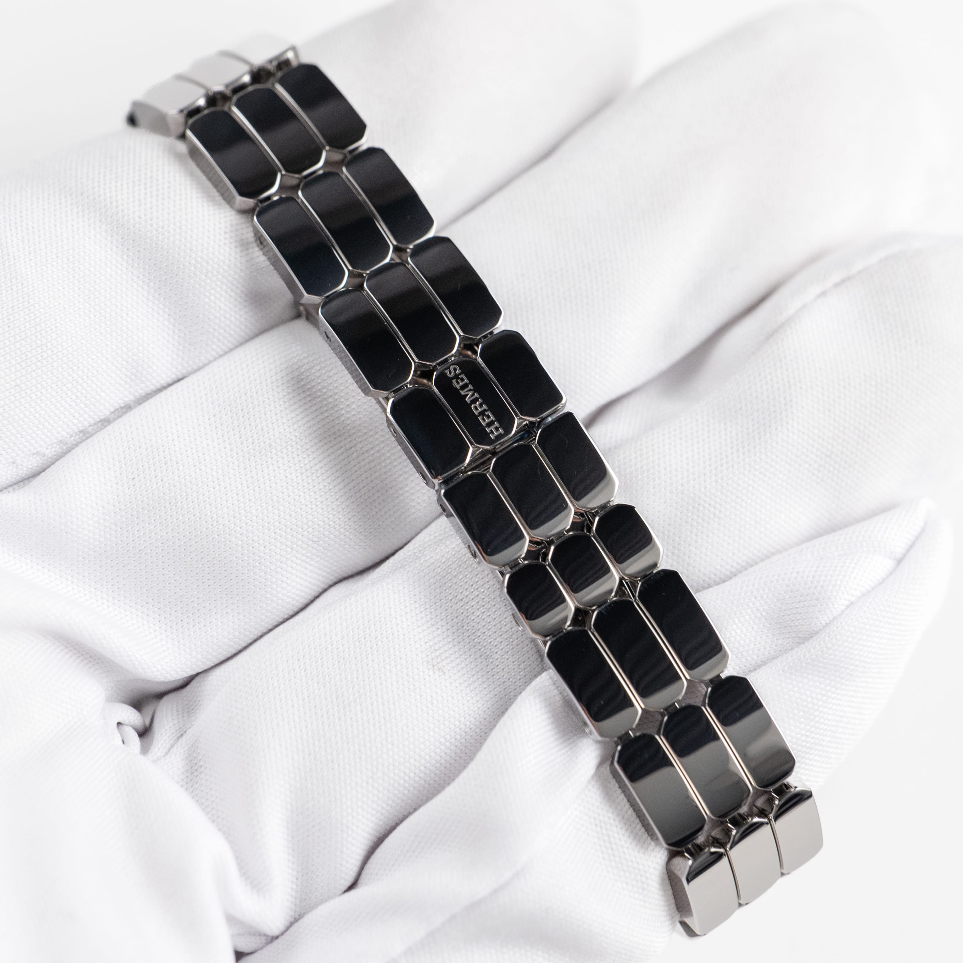 Hermès Kelly KE4.110B Mini 'Ladies' Stainless Steel White Dial Quartz