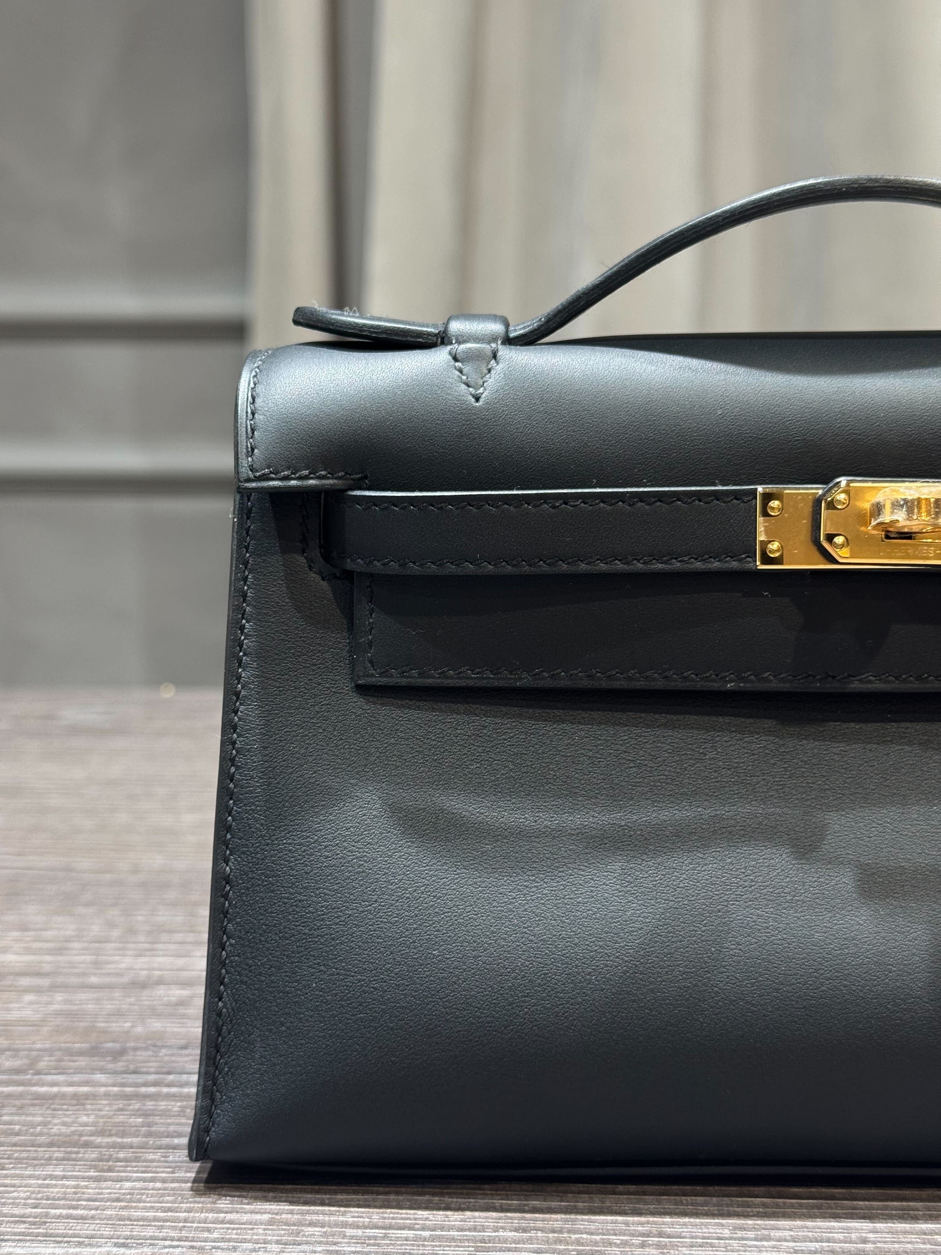 Hermès Kelly Mini Pochette Clutch Veau Swift 89 Noir Gold Hardware