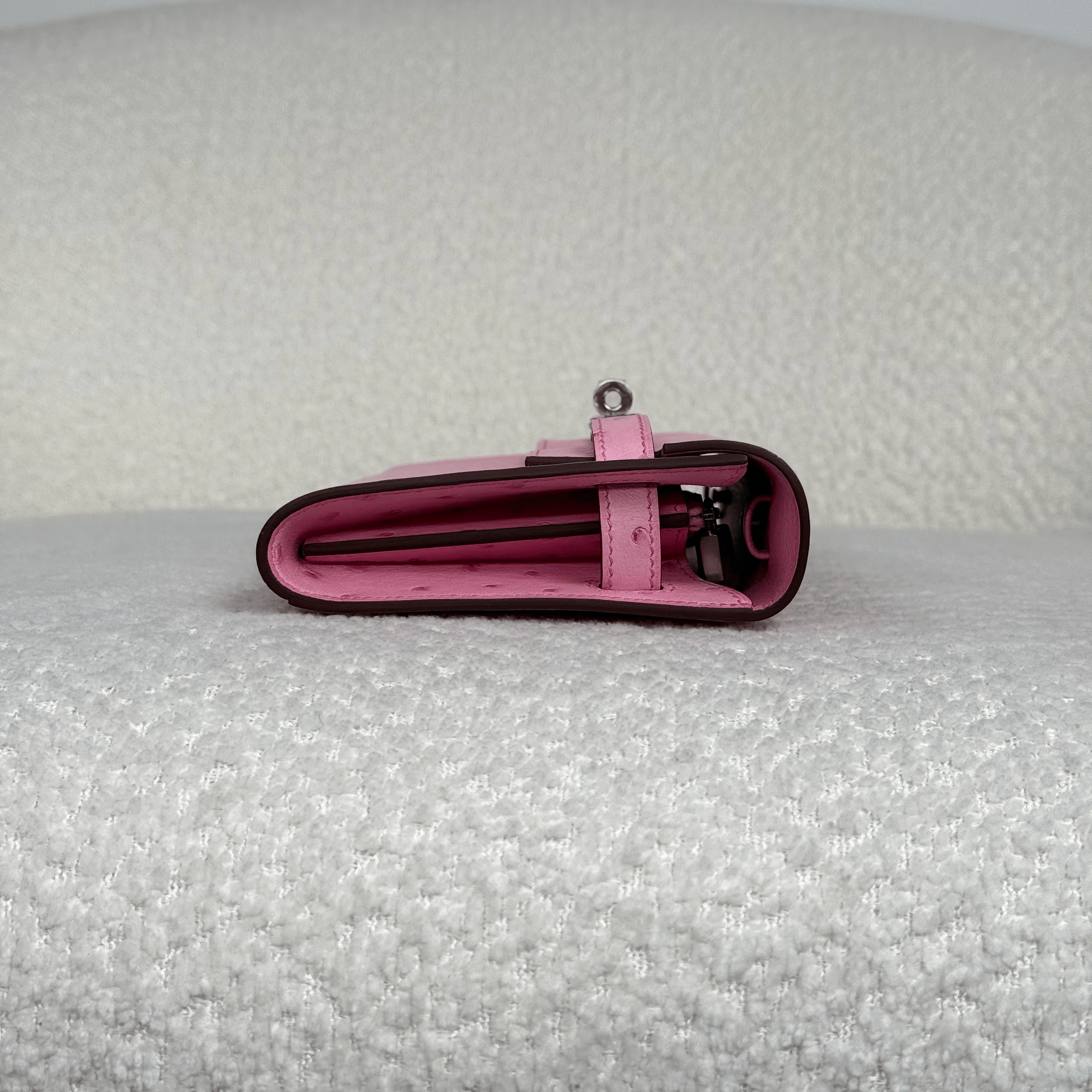 Hermès L4 Rose Bubblegum Kelly To Go Wallet Ostrich Palladium Hardware