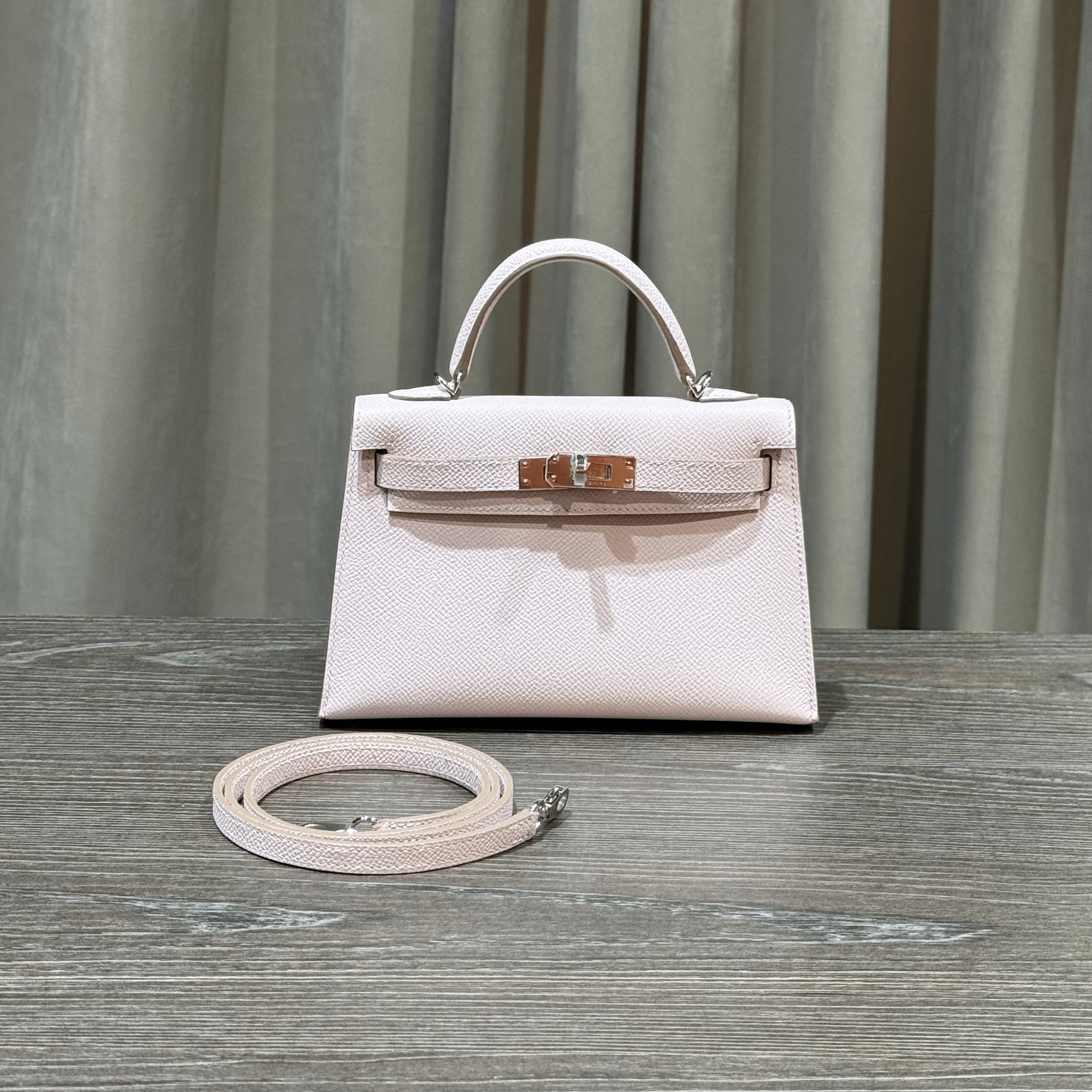 hermes-mauve-pale-mini-kelly-20-sellier-epsom-palladium-hardware-hermes-1174342705.png