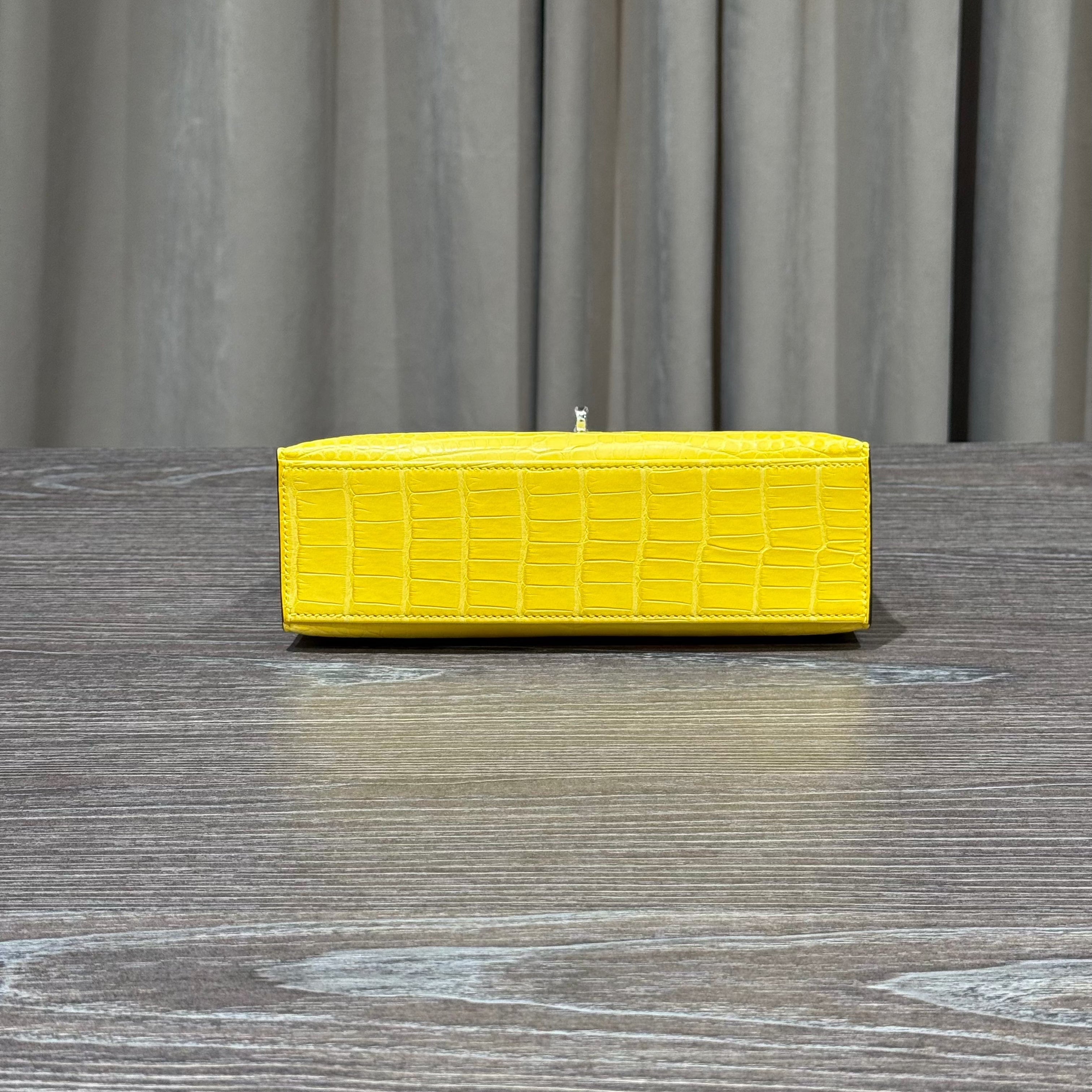 Hermès Mimosa Kelly Pochette Clutch Alligator Palladium Hardware