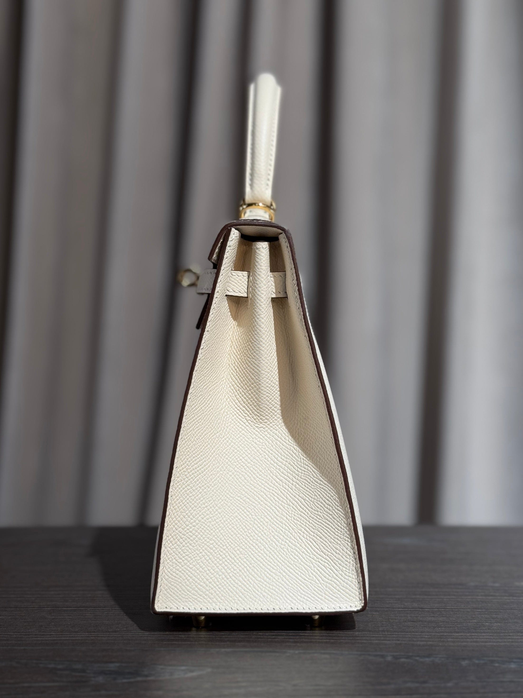 Hermès Nata Kelly 25 Epsom Gold Hardware