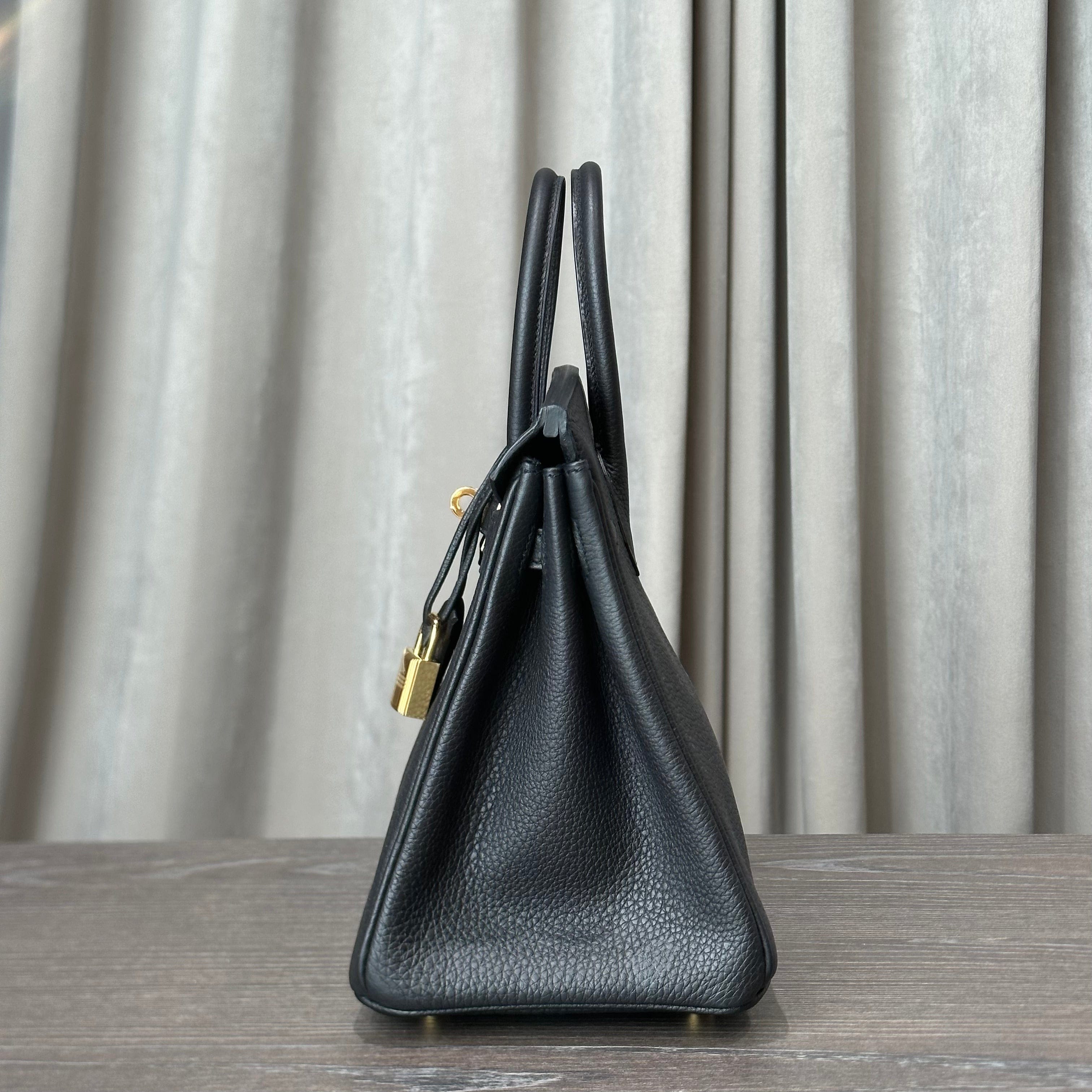 Hermès Noir Birkin 25 Togo Gold Hardware