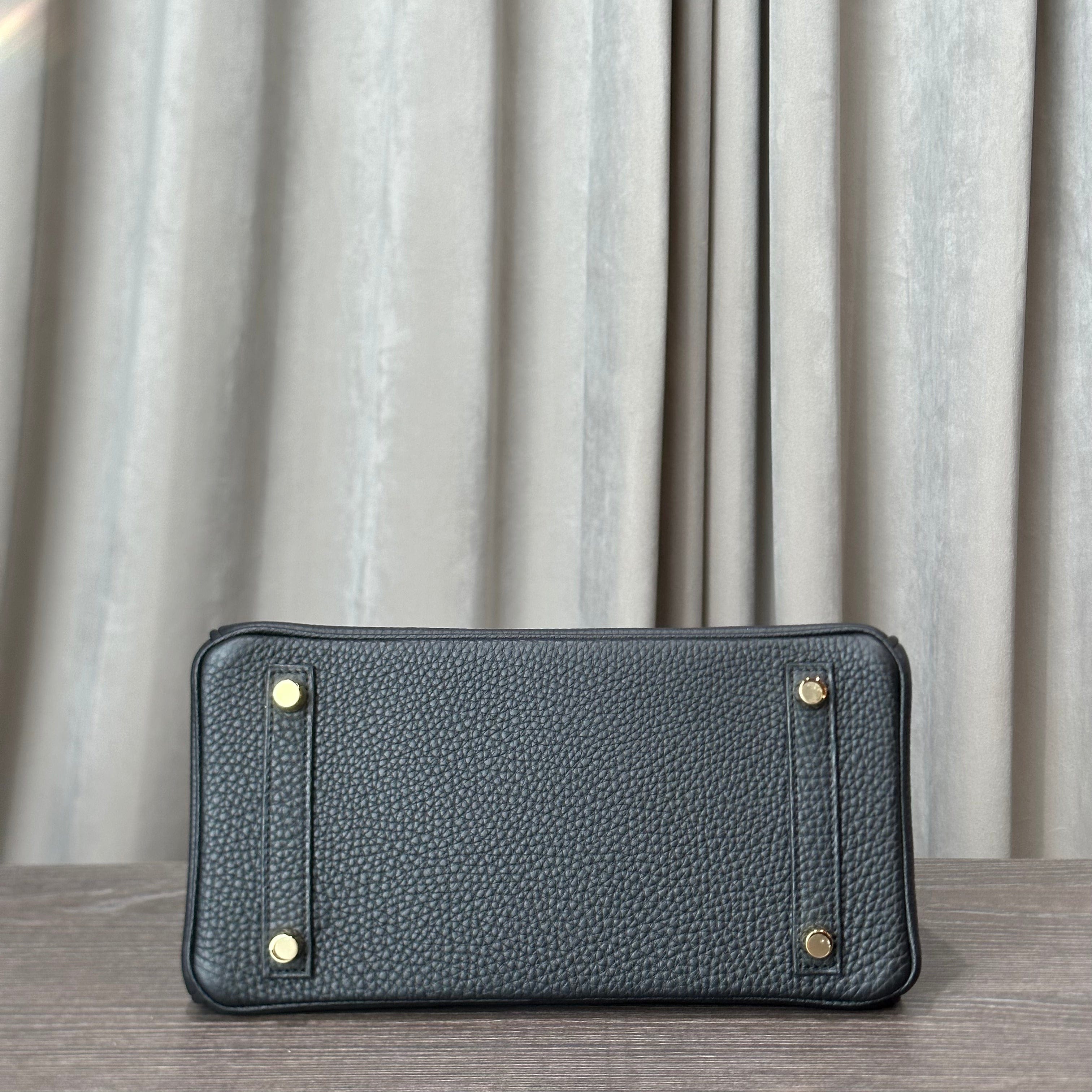 Hermès Noir Birkin 25 Togo Gold Hardware