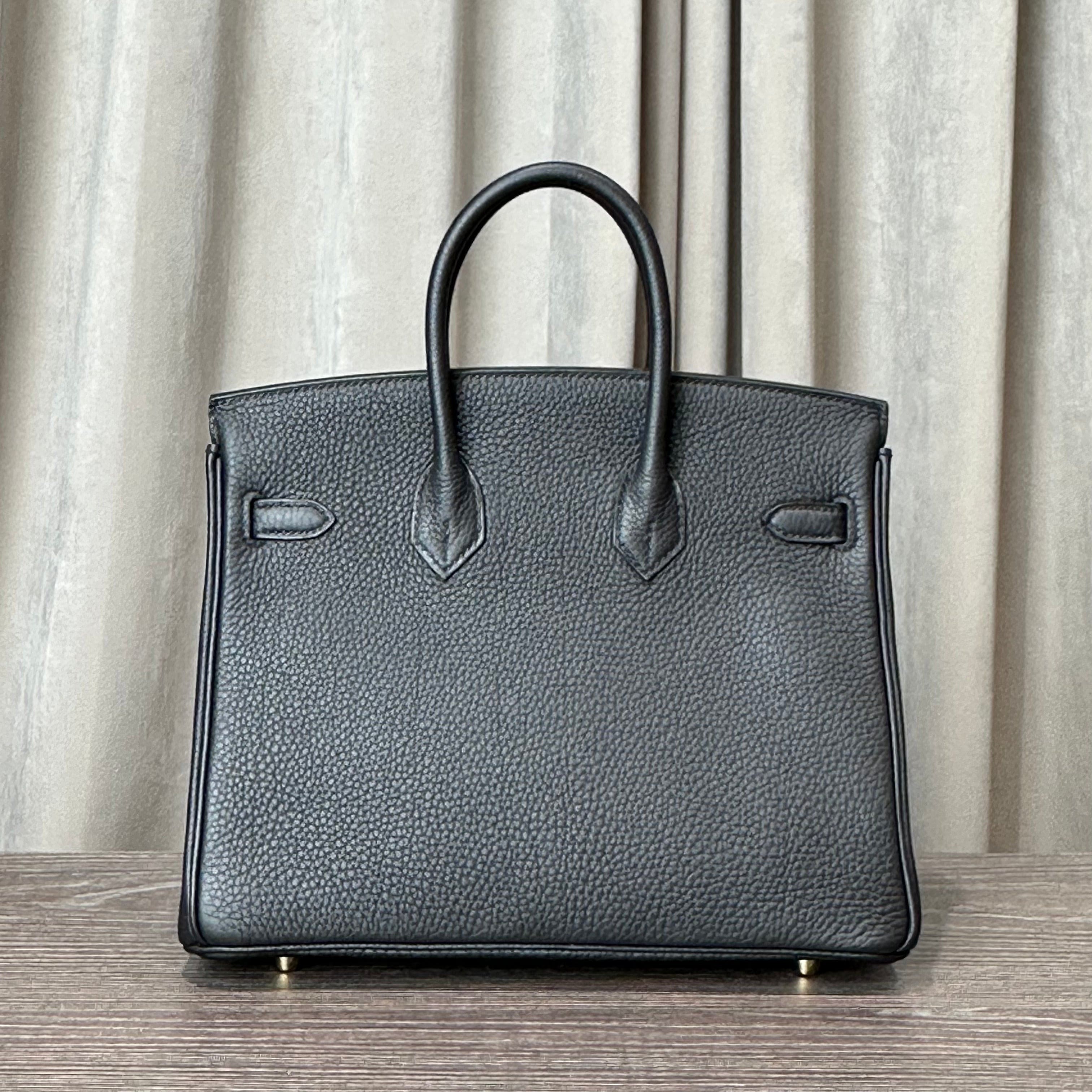 Hermès Noir Birkin 25 Togo Gold Hardware