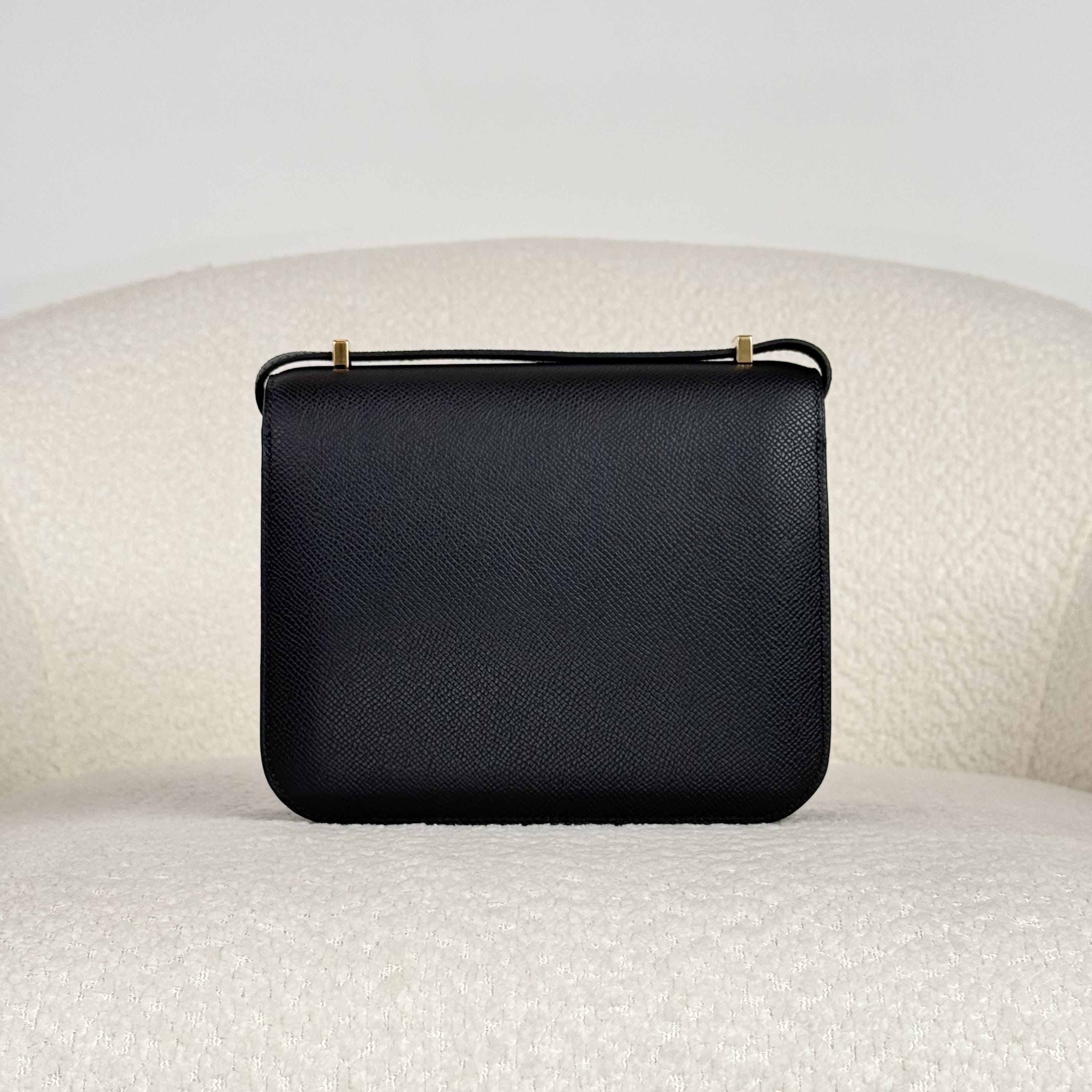 Hermès Noir Constance 18 Epsom Gold Hardware