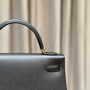 Hermès Noir Kelly 32 Epsom Gold Hardware