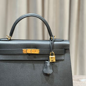 Hermès Noir Kelly 32 Epsom Gold Hardware