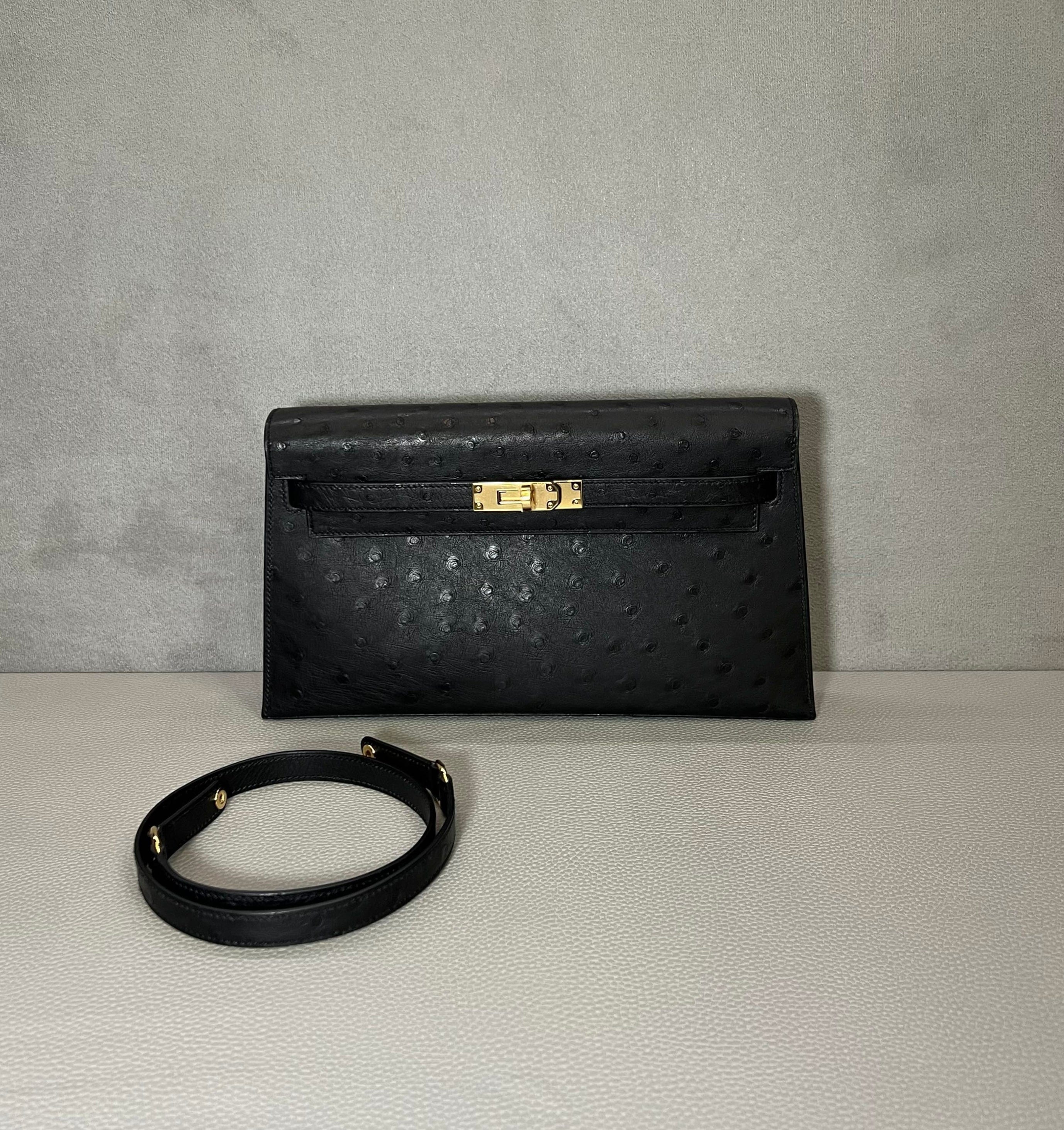 Hermès Noir Kelly Elan Ostrich Gold Hardware