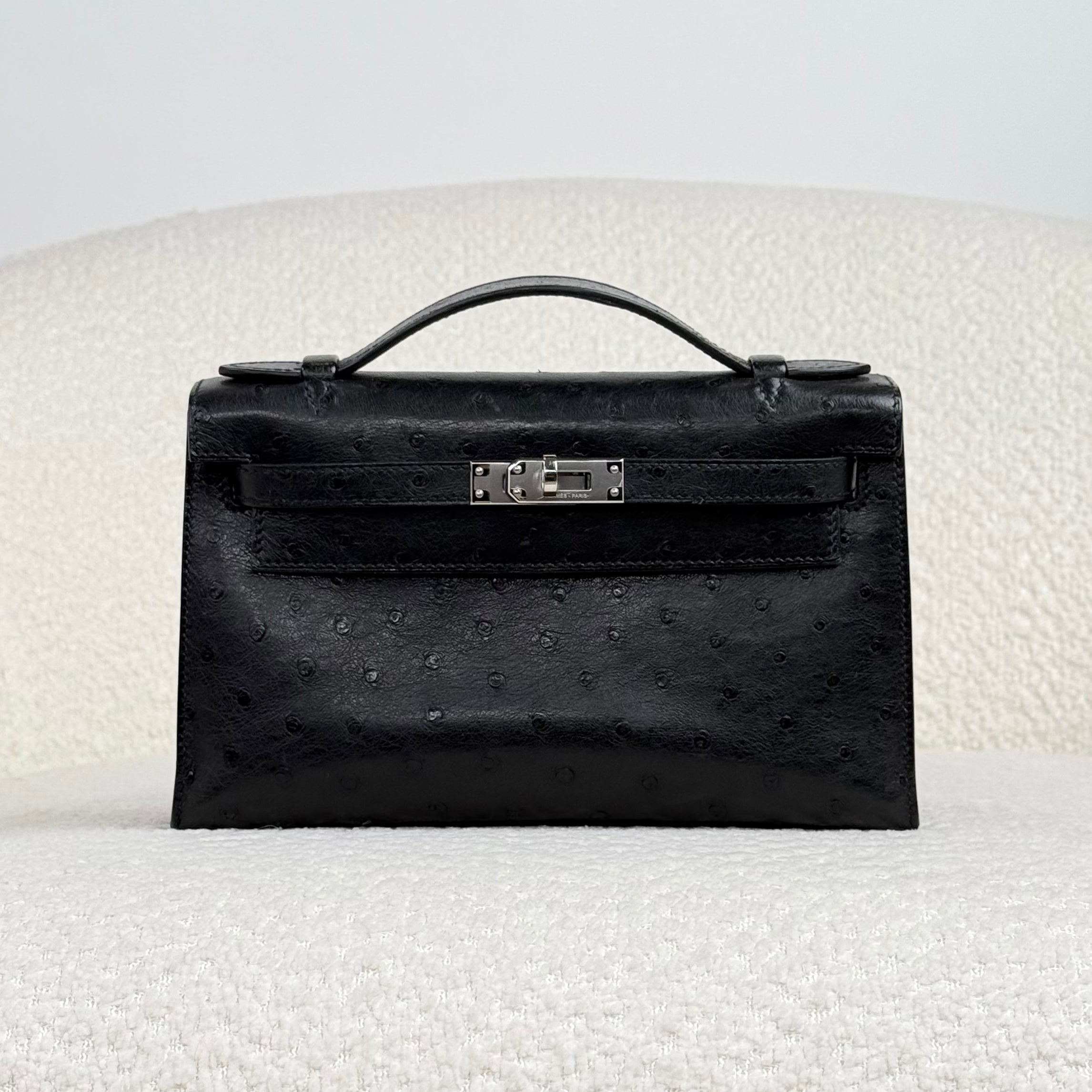 hermes-noir-kelly-pochette-ostrich-palladium-hardware-hermes-1245844512.heic