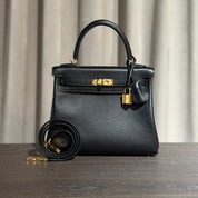 Hermès Noir Kelly Retourne 25 Swift Gold Hardware