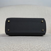 Hermès Noir Kelly Retourne 25 Togo Gold Hardware