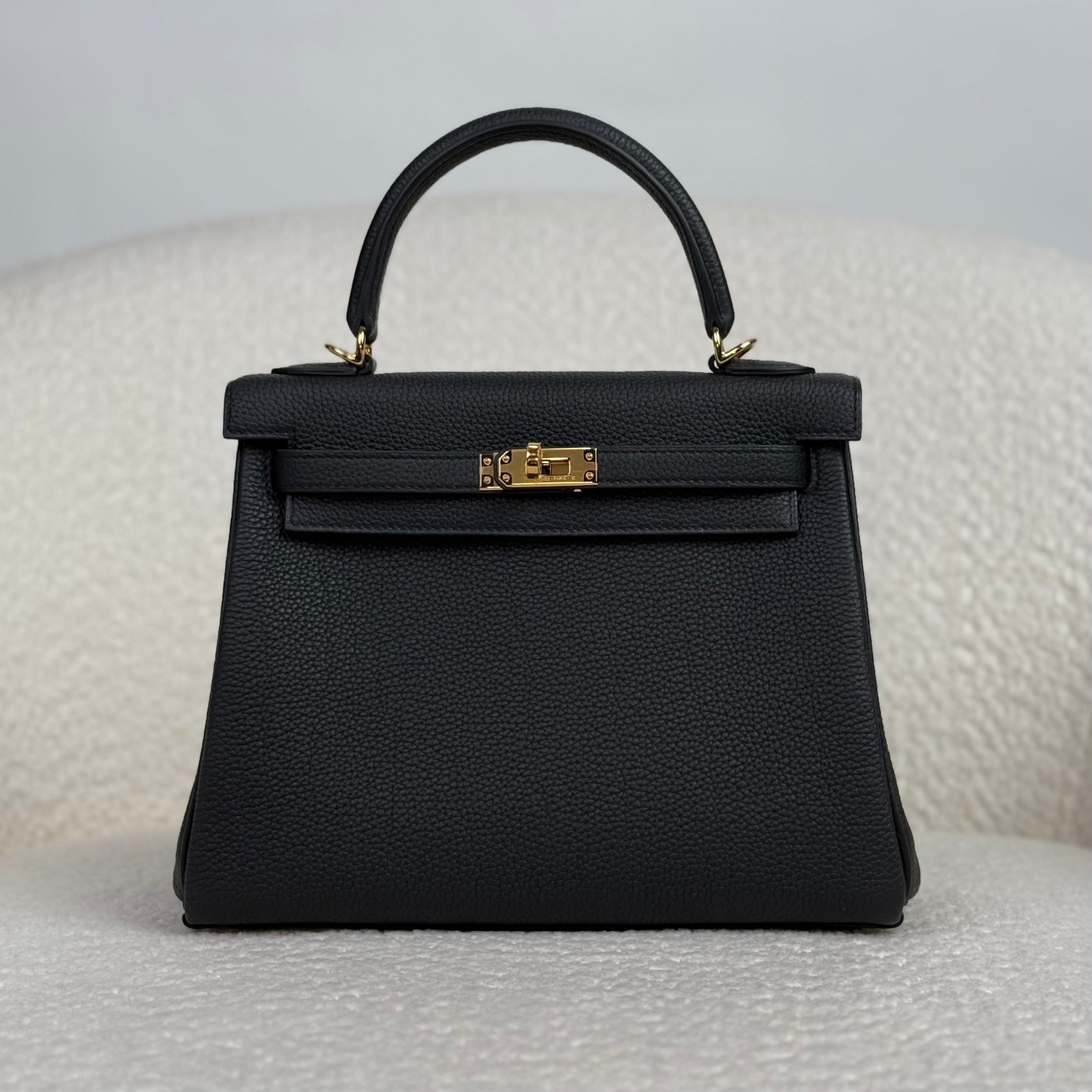 hermes-noir-kelly-retourne-25-togo-gold-hardware-hermes-1216655881.jpg
