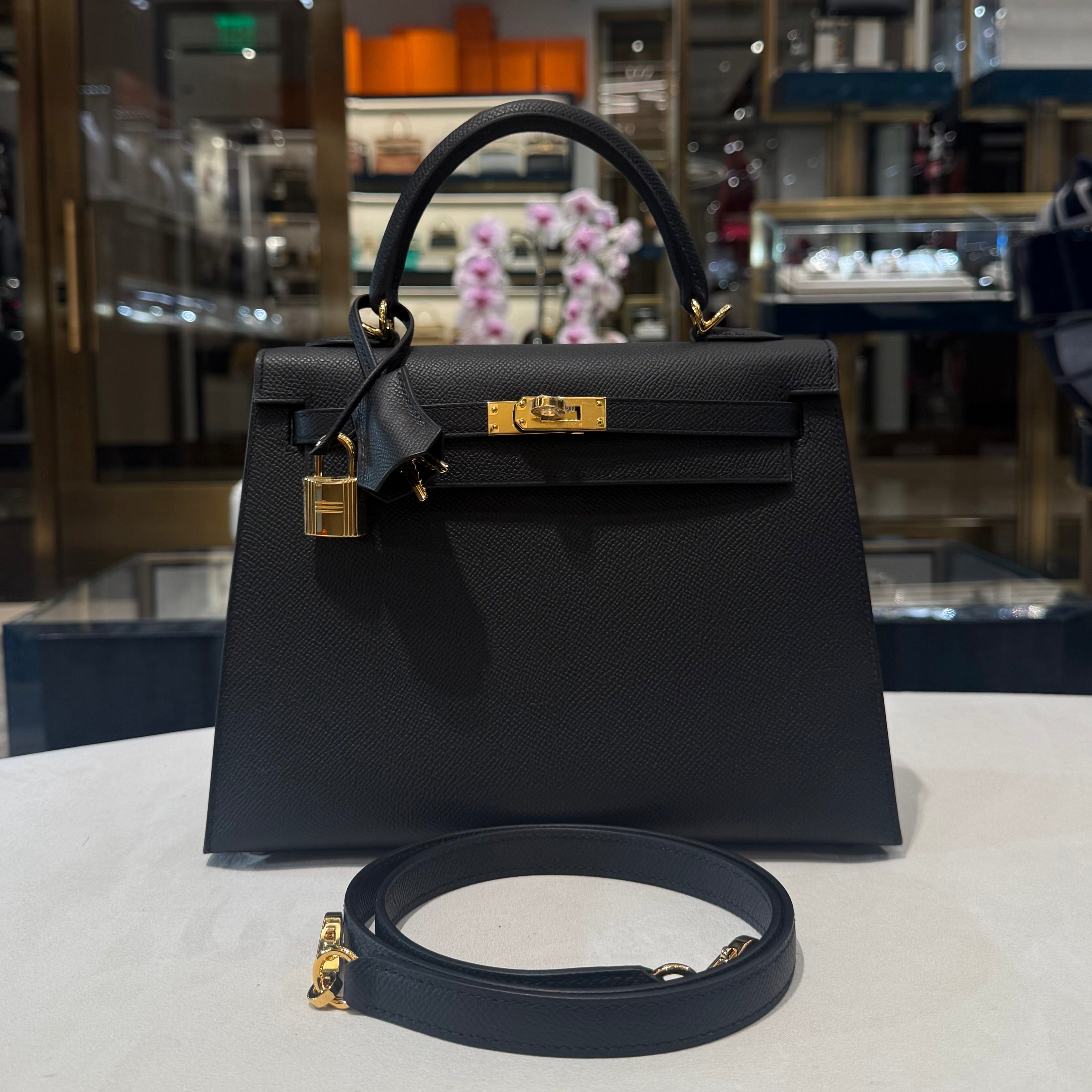 Hermès Noir Kelly Sellier 25 Epsom Gold Hardware