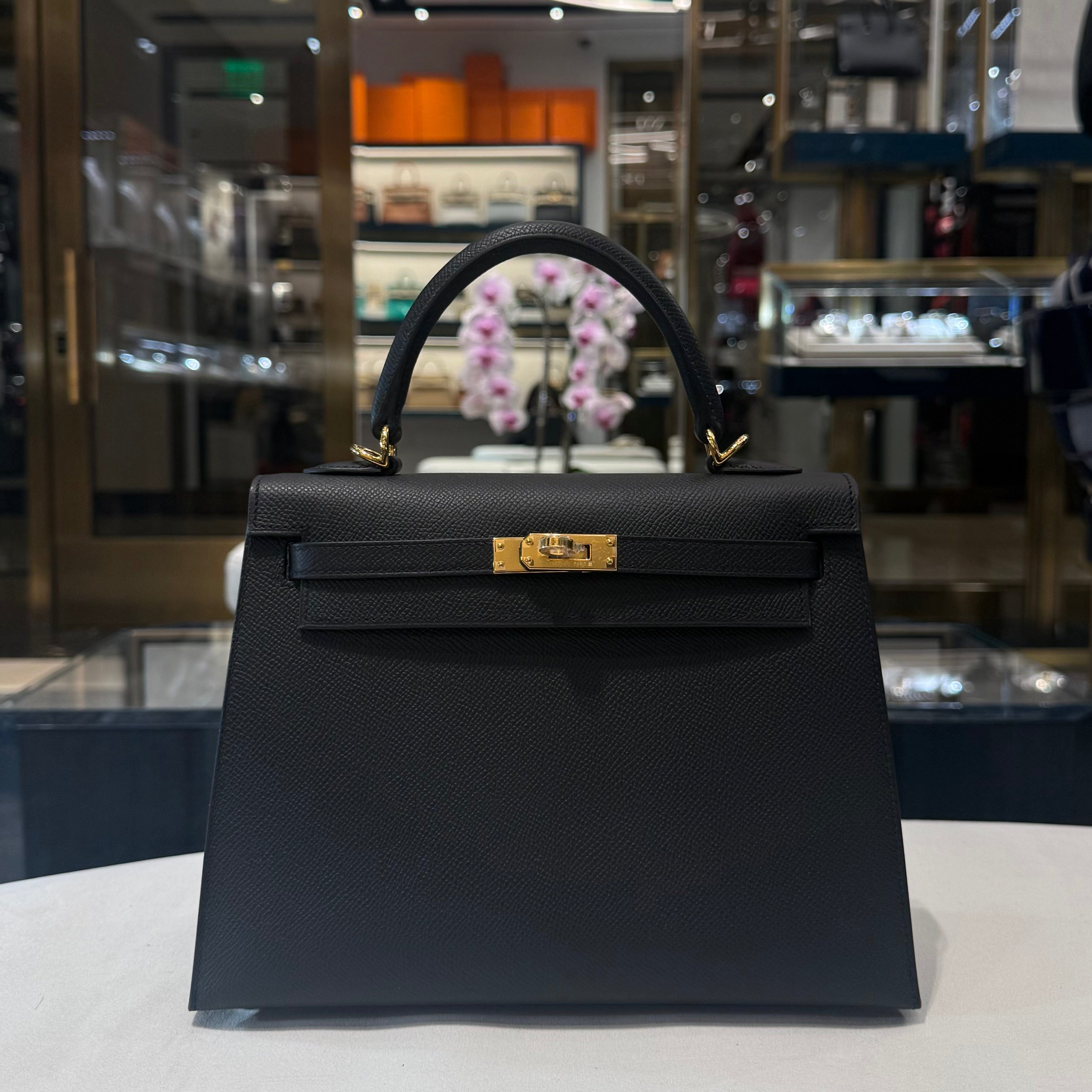Hermès Noir Kelly Sellier 25 Epsom Gold Hardware