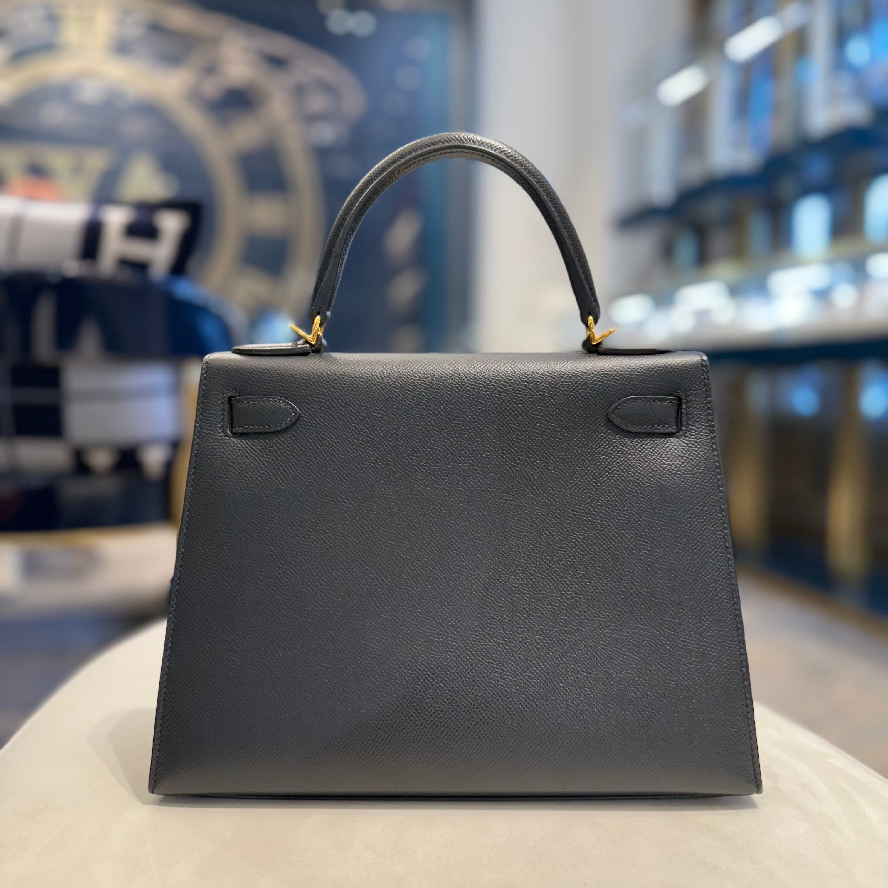 Hermès Noir Kelly Sellier 28 Epsom Gold Hardware