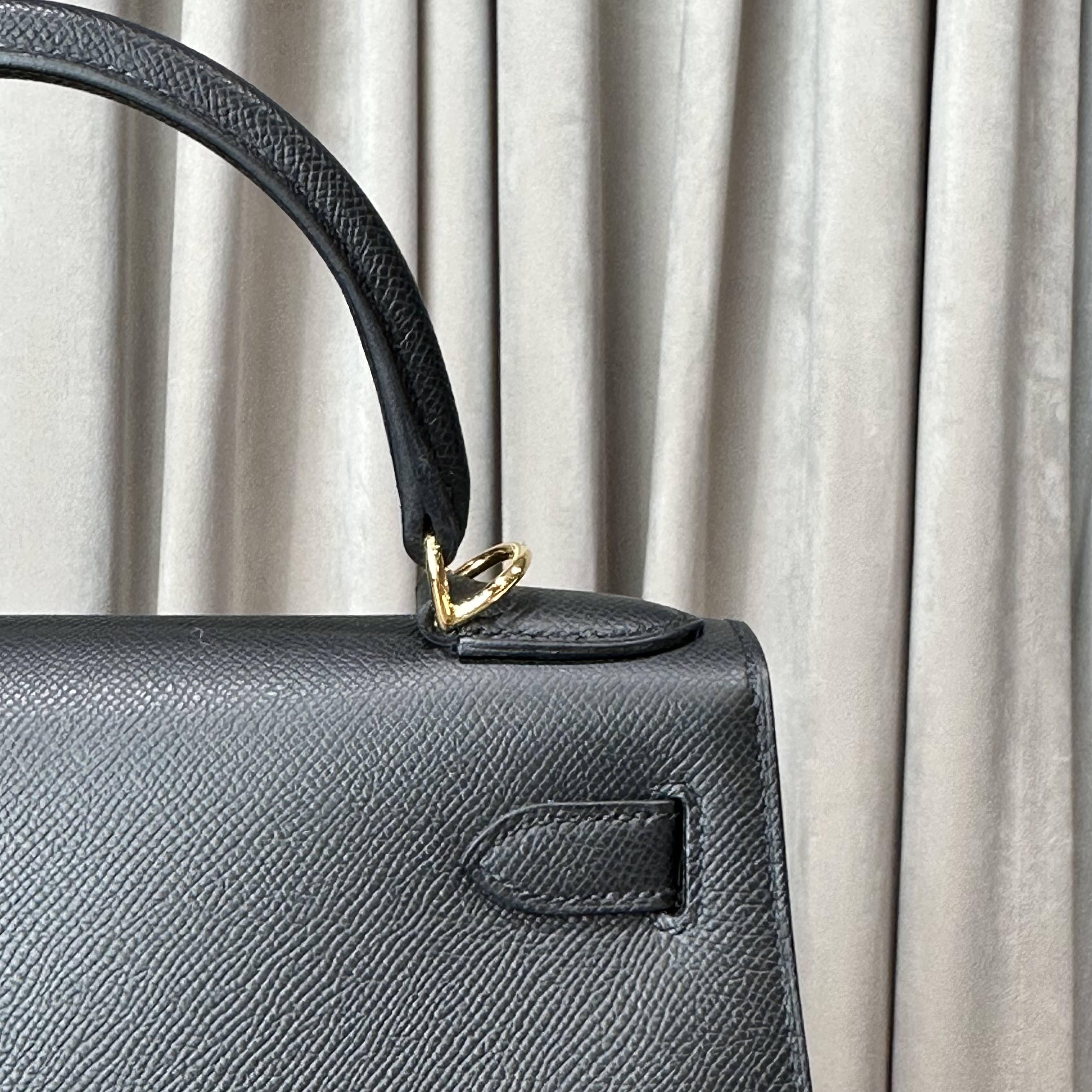 Hermès Noir Kelly Sellier 28 Epsom Gold Hardware