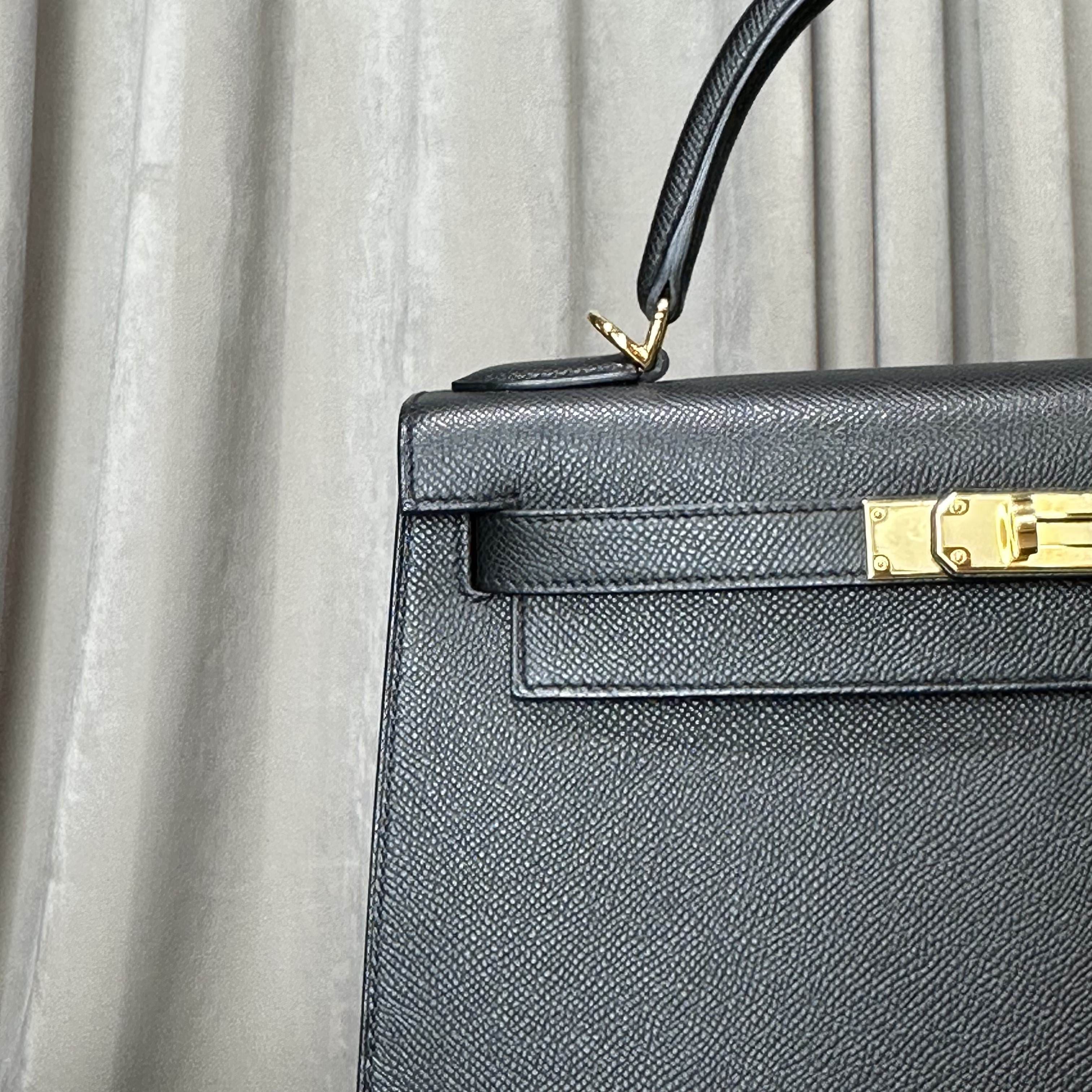 Hermès Noir Kelly Sellier 28 Epsom Gold Hardware