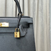 Hermès Noir Kelly Sellier 28 Epsom Gold Hardware