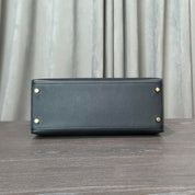 Hermès Noir Kelly Sellier 28 Epsom Gold Hardware