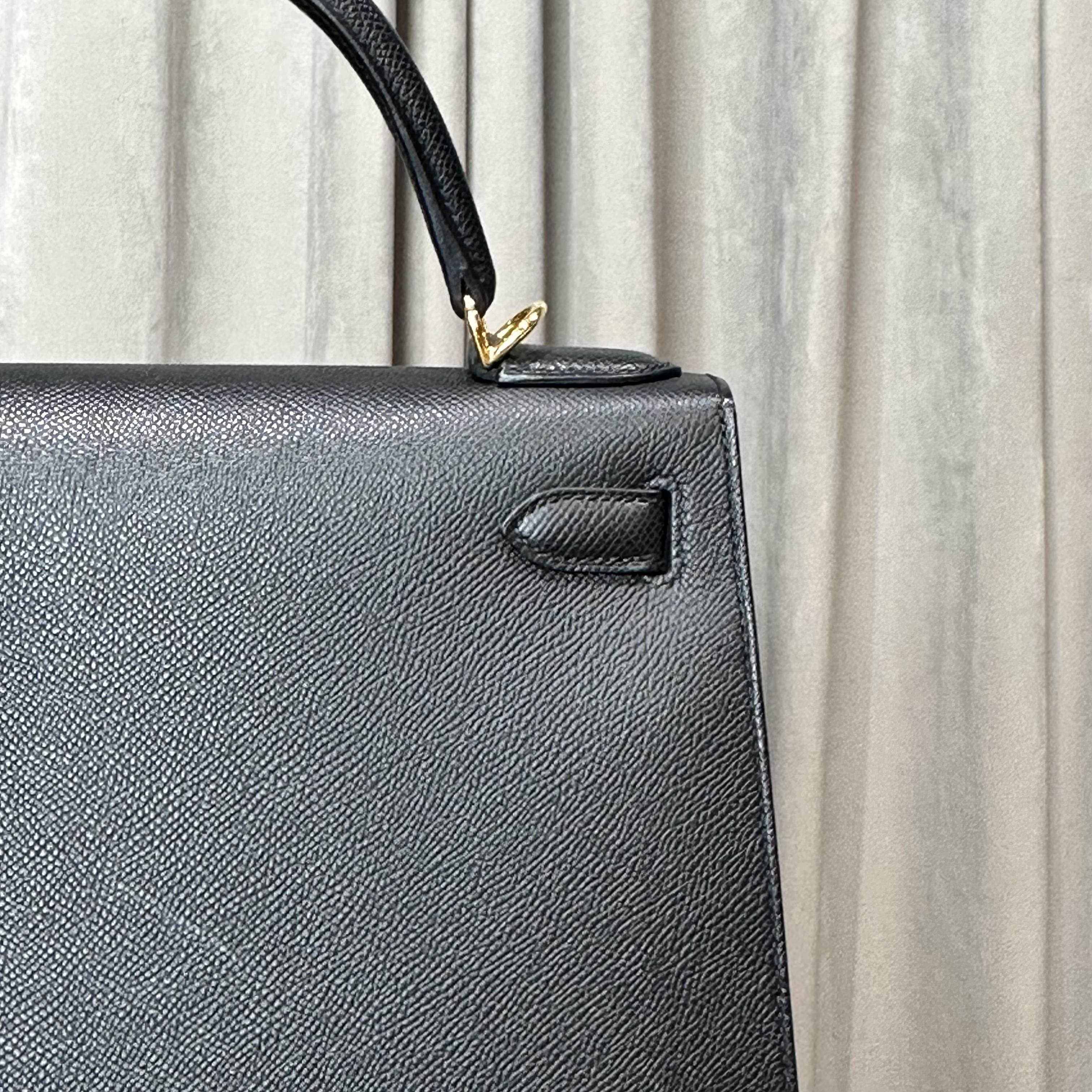 Hermès Noir Kelly Sellier 28 Epsom Gold Hardware