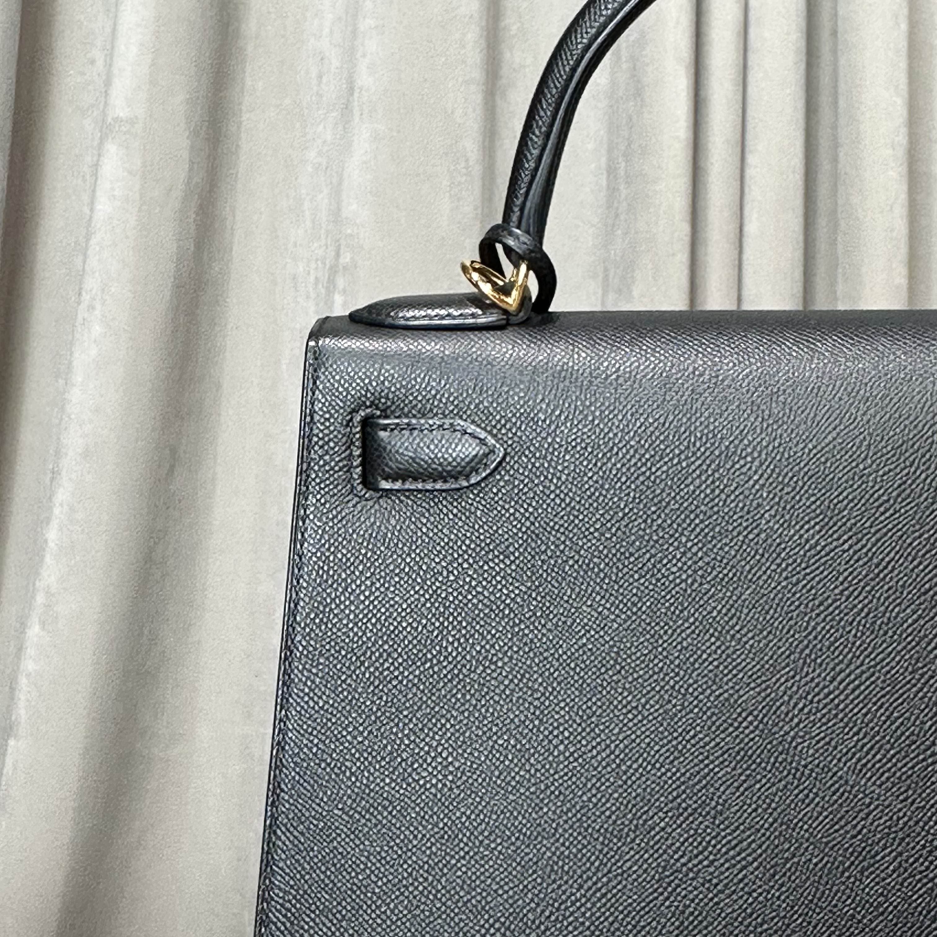 Hermès Noir Kelly Sellier 28 Epsom Gold Hardware