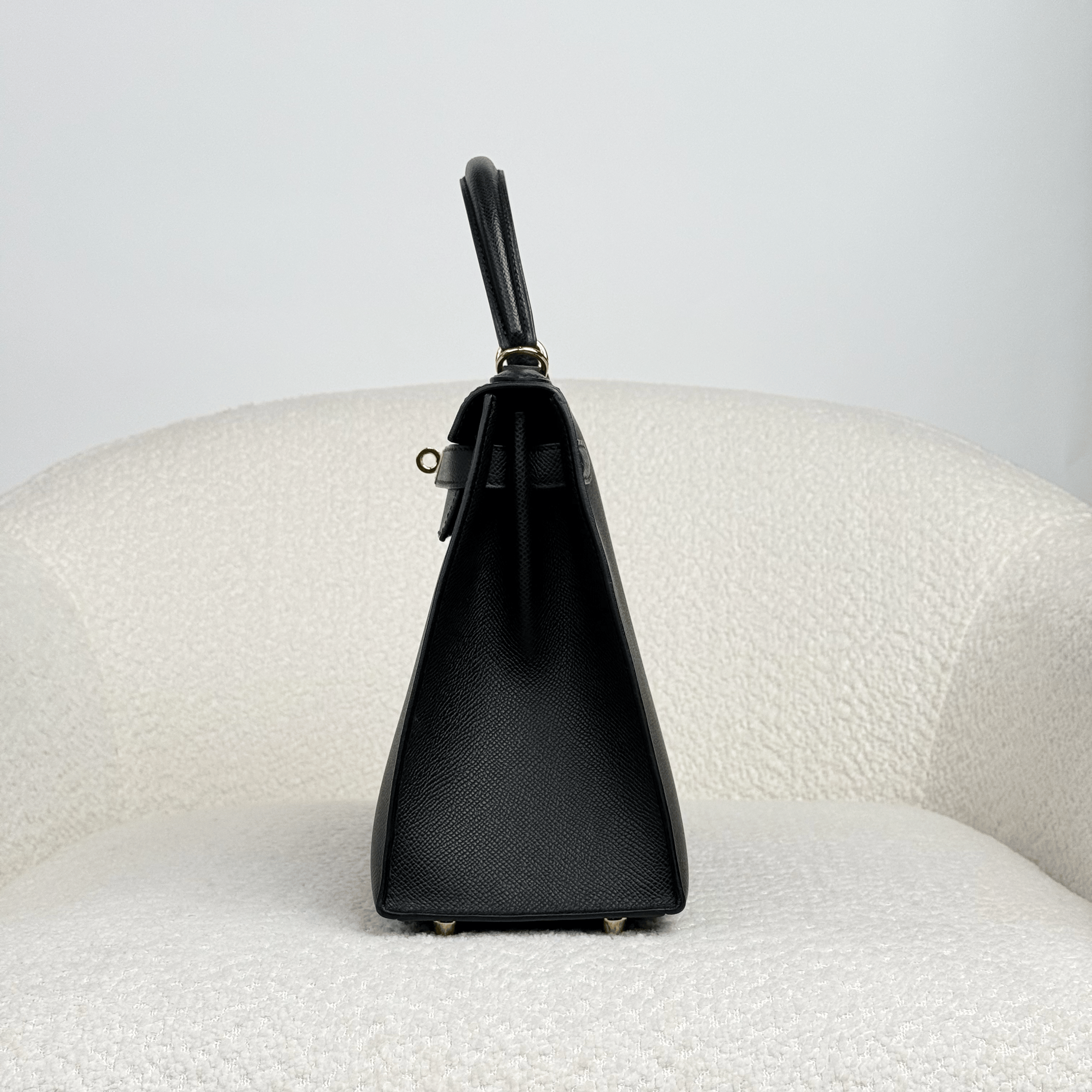 Hermès Noir Kelly Sellier 28 Epsom Gold Hardware