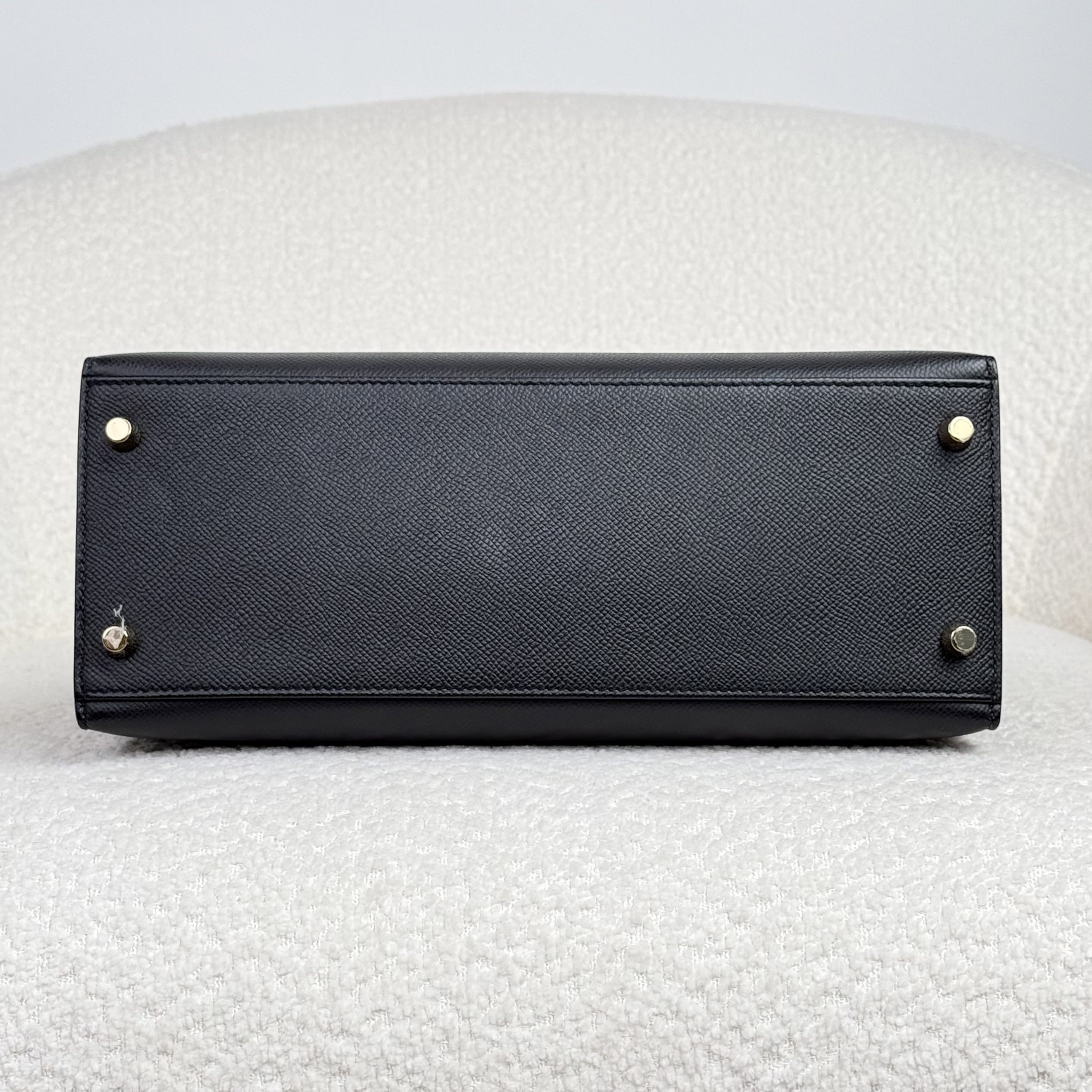 Hermès Noir Kelly Sellier 28 Epsom Gold Hardware