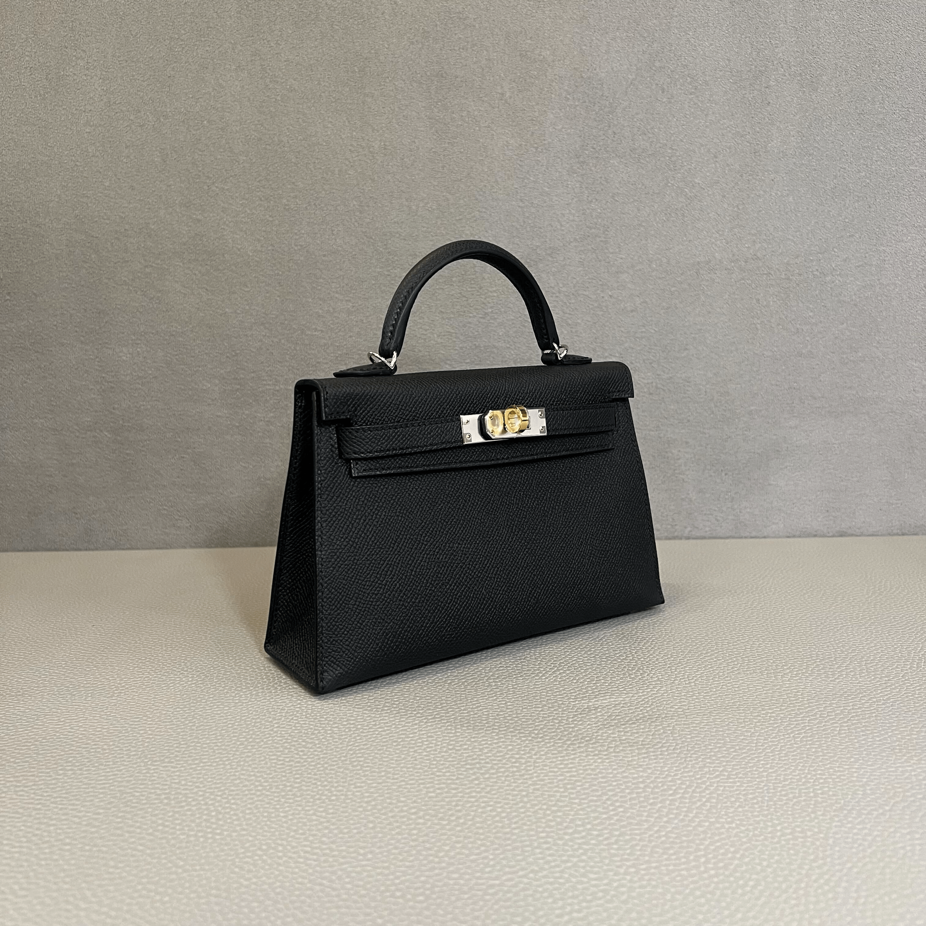 Hermès Noir Mini Kelly 20 Sellier Epsom Electrum Hardware