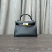 Hermès Noir Mini Kelly 20 Sellier Touch Veau Madame Lezard Gold Hardware