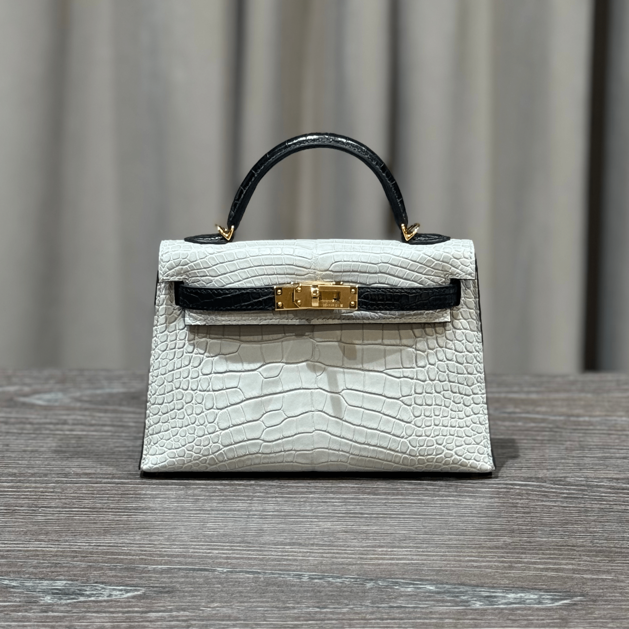 hermes-noir-mini-kelly-cloute-20-box-palladium-hardware-limited-edition-copy-hermes-1159575140.png