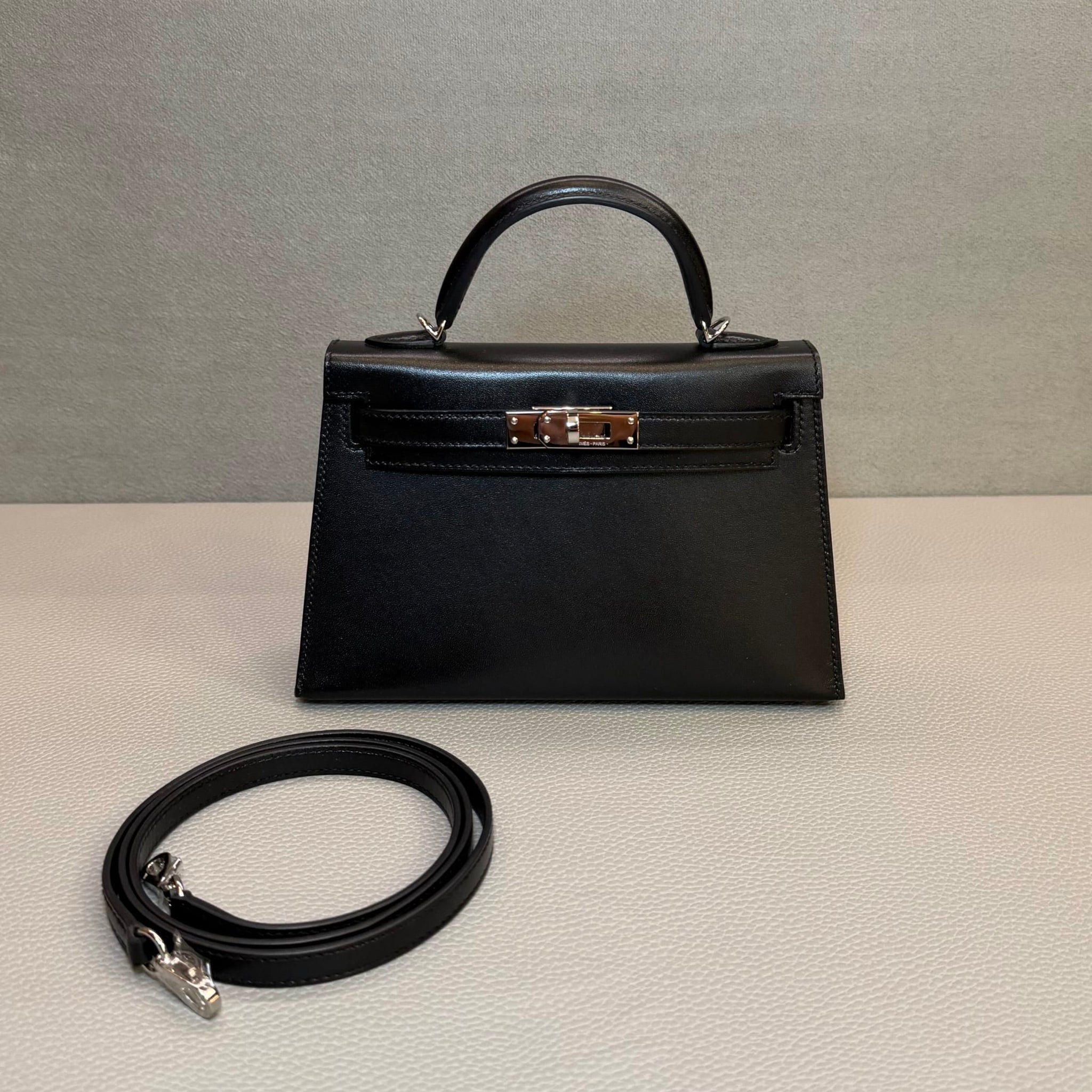 Hermès Noir Mini Kelly – Black Shiny Mini Kelly Bag – Jewels
