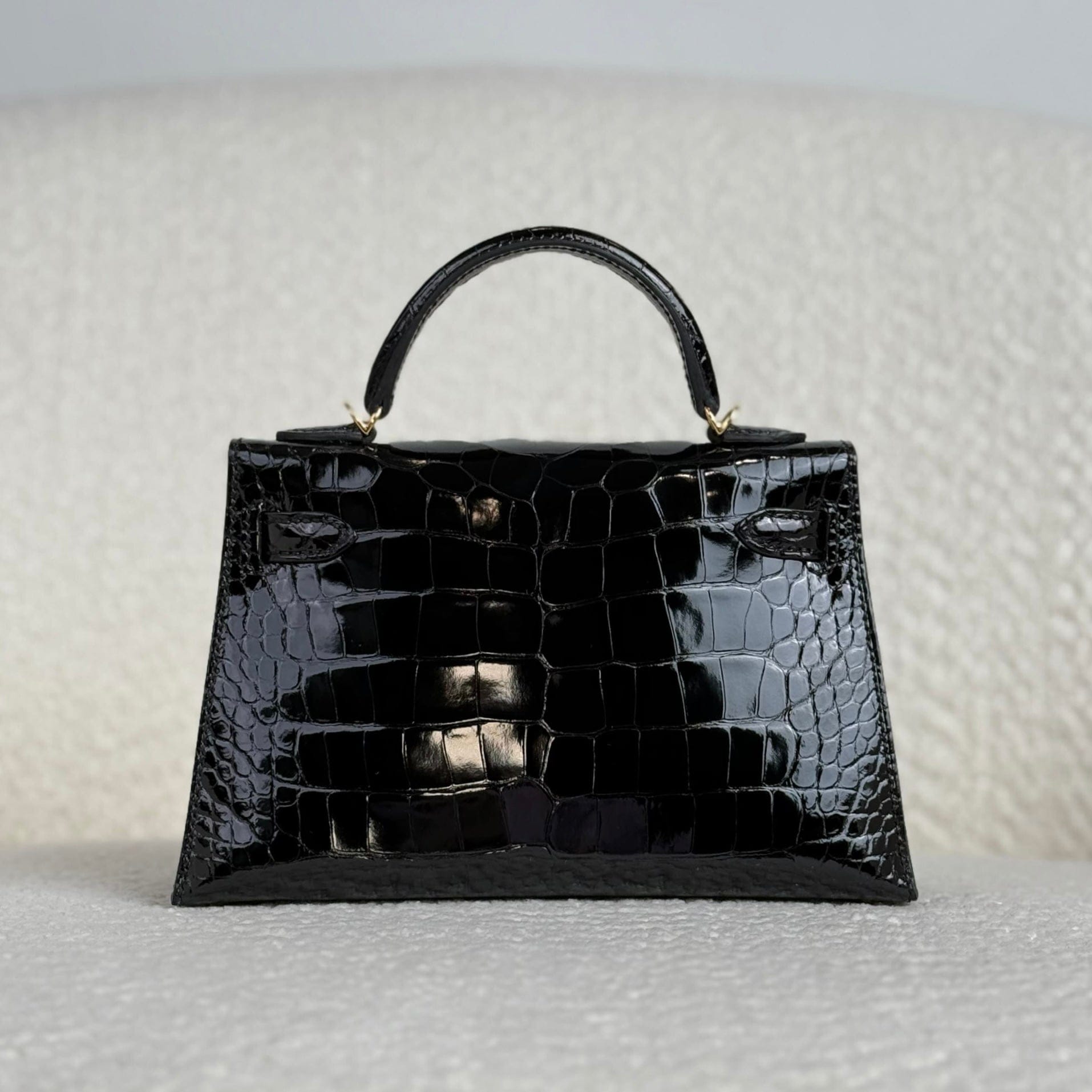 Hermès Noir Mini Kelly Sellier 20 Mississippi Alligator Gold Hardware