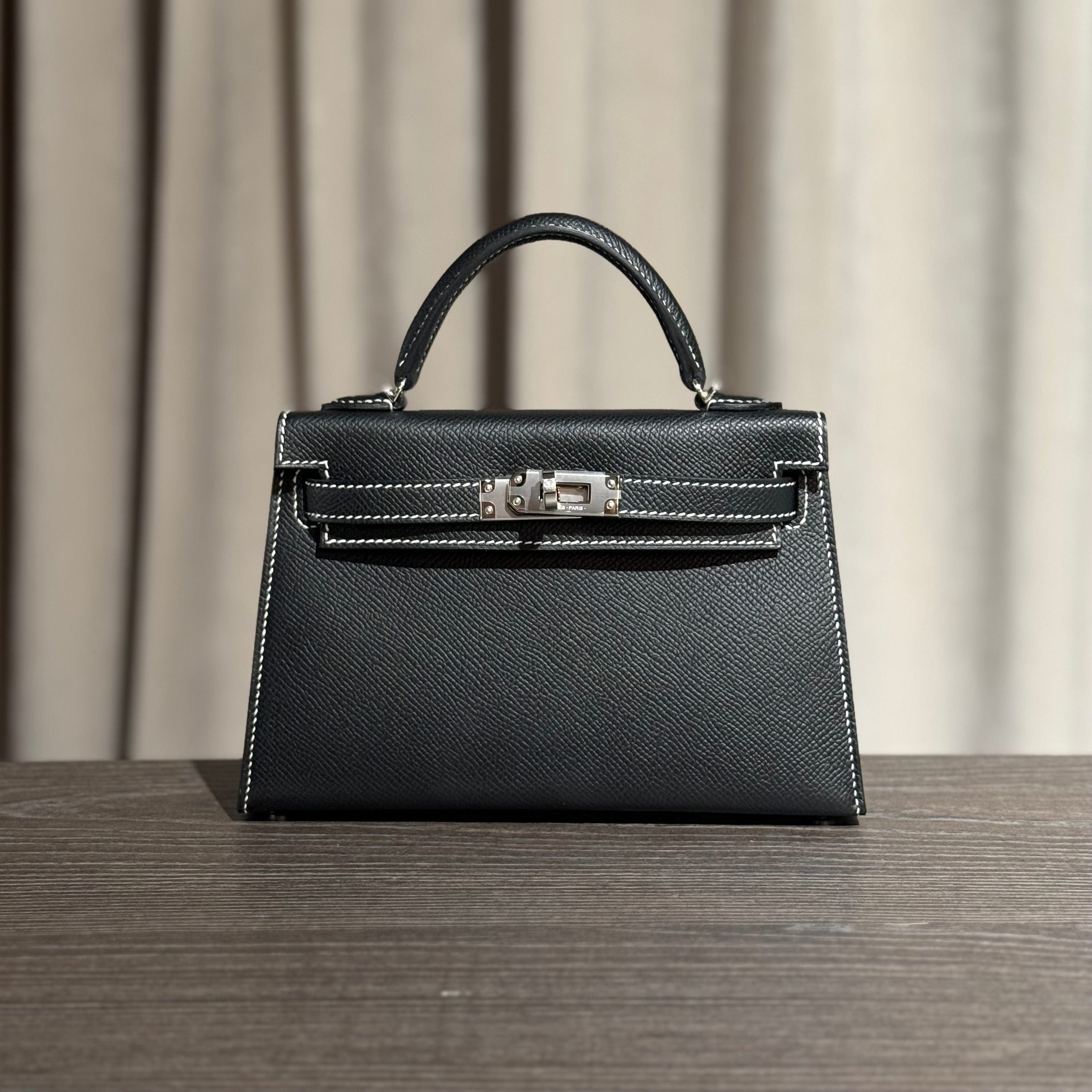 Hermès Noir Mini Kelly Sellier 20 Verso Palladium Hardware HSS