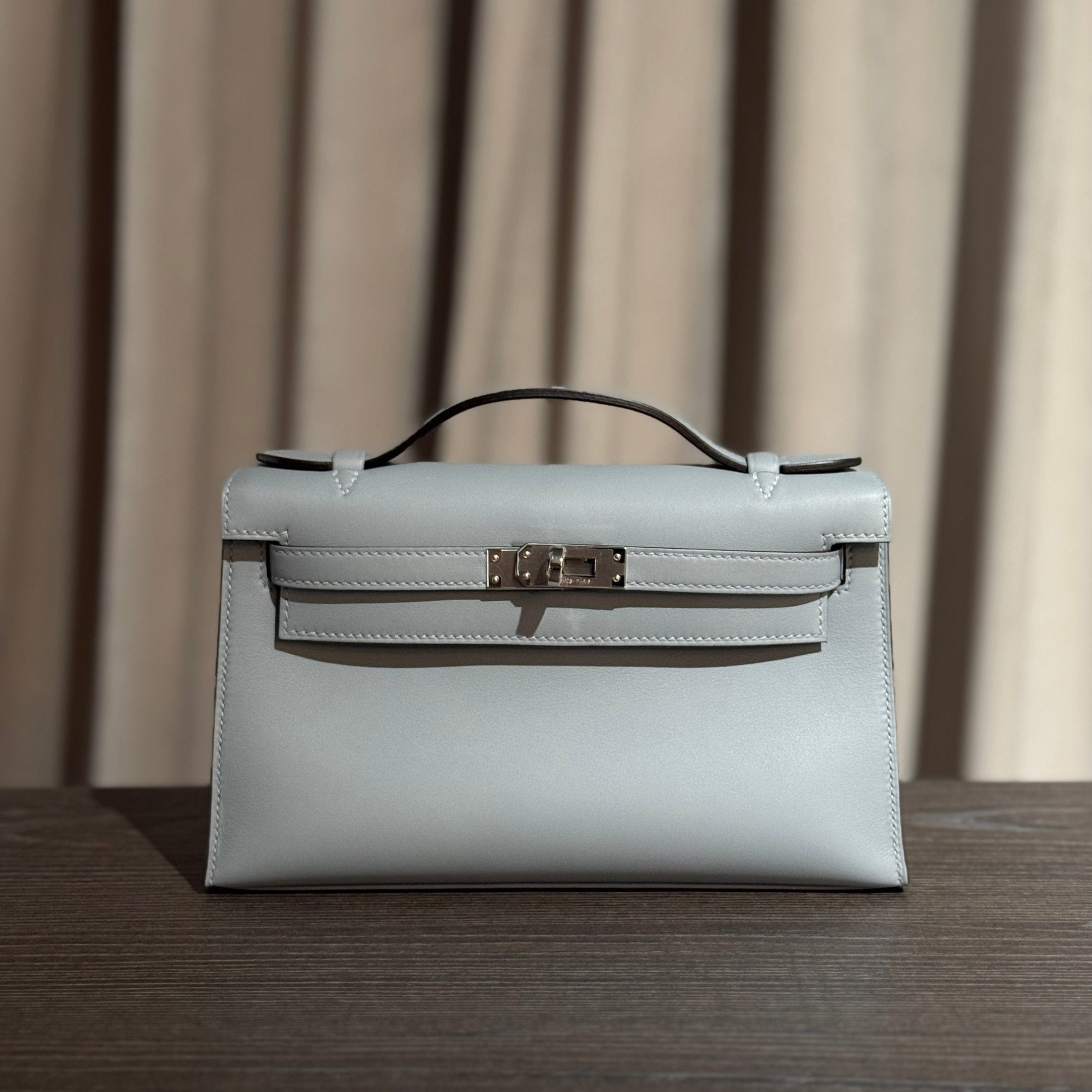 hermes-p0-gris-pantin-kelly-pochette-swift-palladium-hardware-hermes-1196430595.jpg
