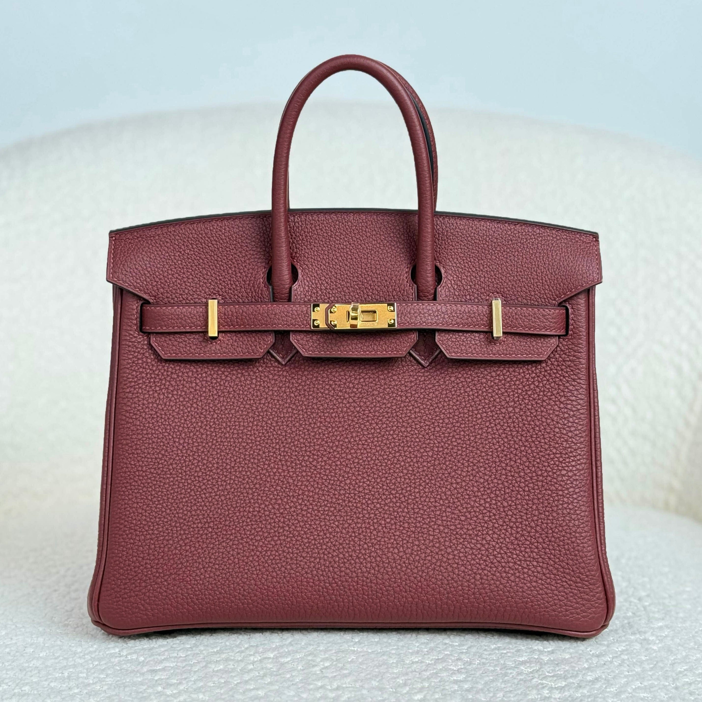 Hermès Rouge H Birkin 25 Togo Gold Hardware