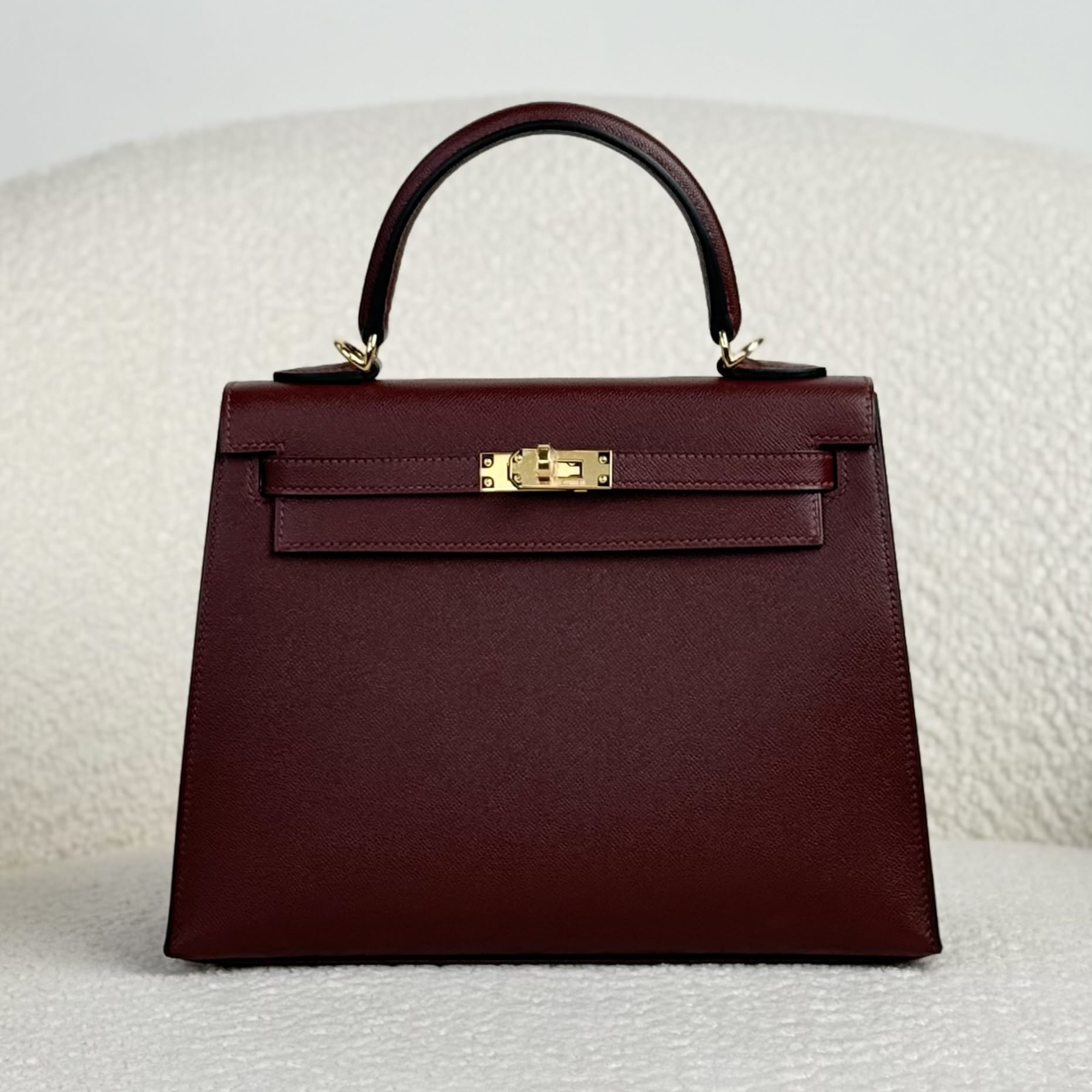 Hermès Rouge H Kelly Sellier 25 Epsom Gold Hardware