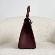 Hermès Rouge H Kelly Sellier 28 Madame Gold Hardware