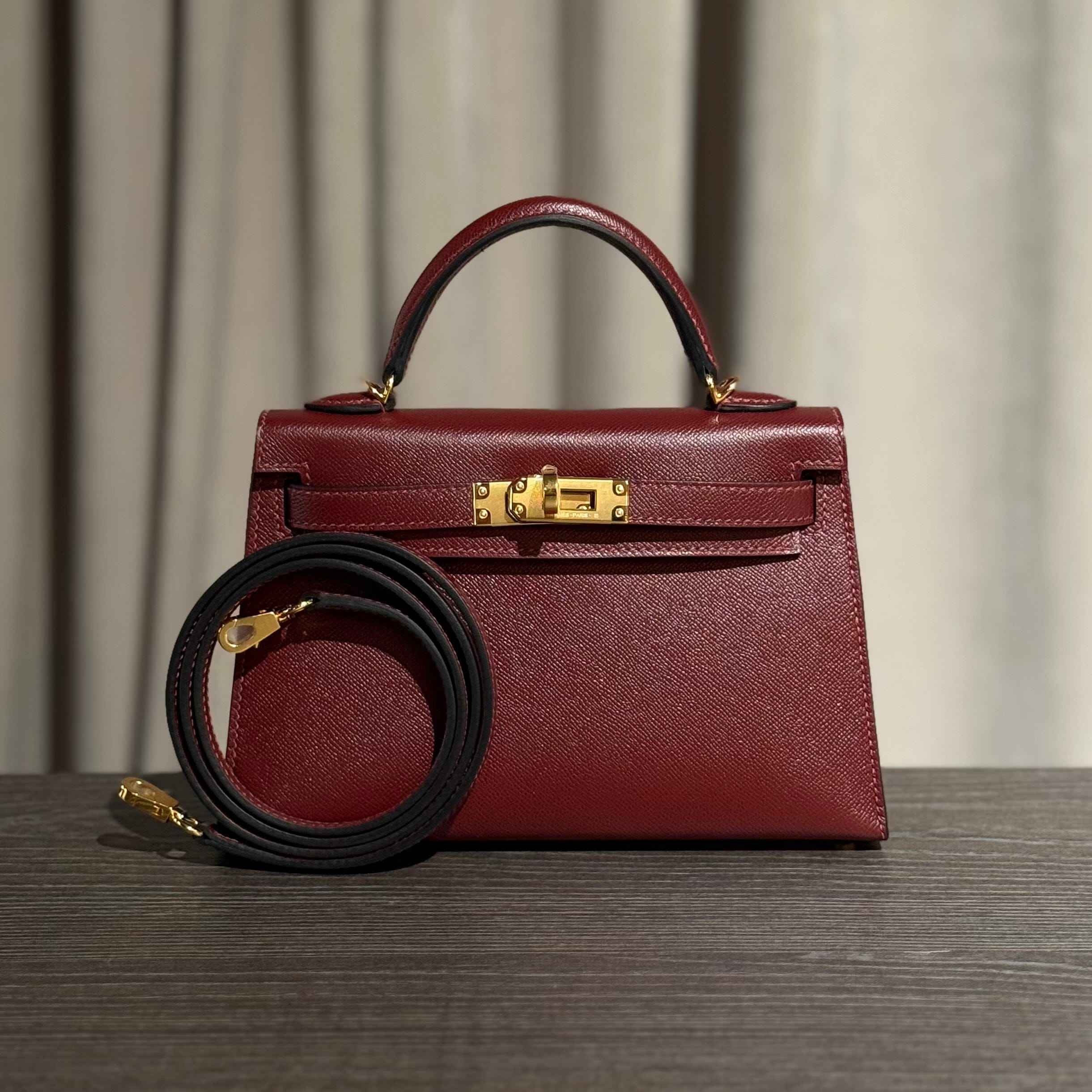 hermes-rouge-h-mini-kelly-sellier-20-madame-gold-hardware-hermes-1208145723.jpg