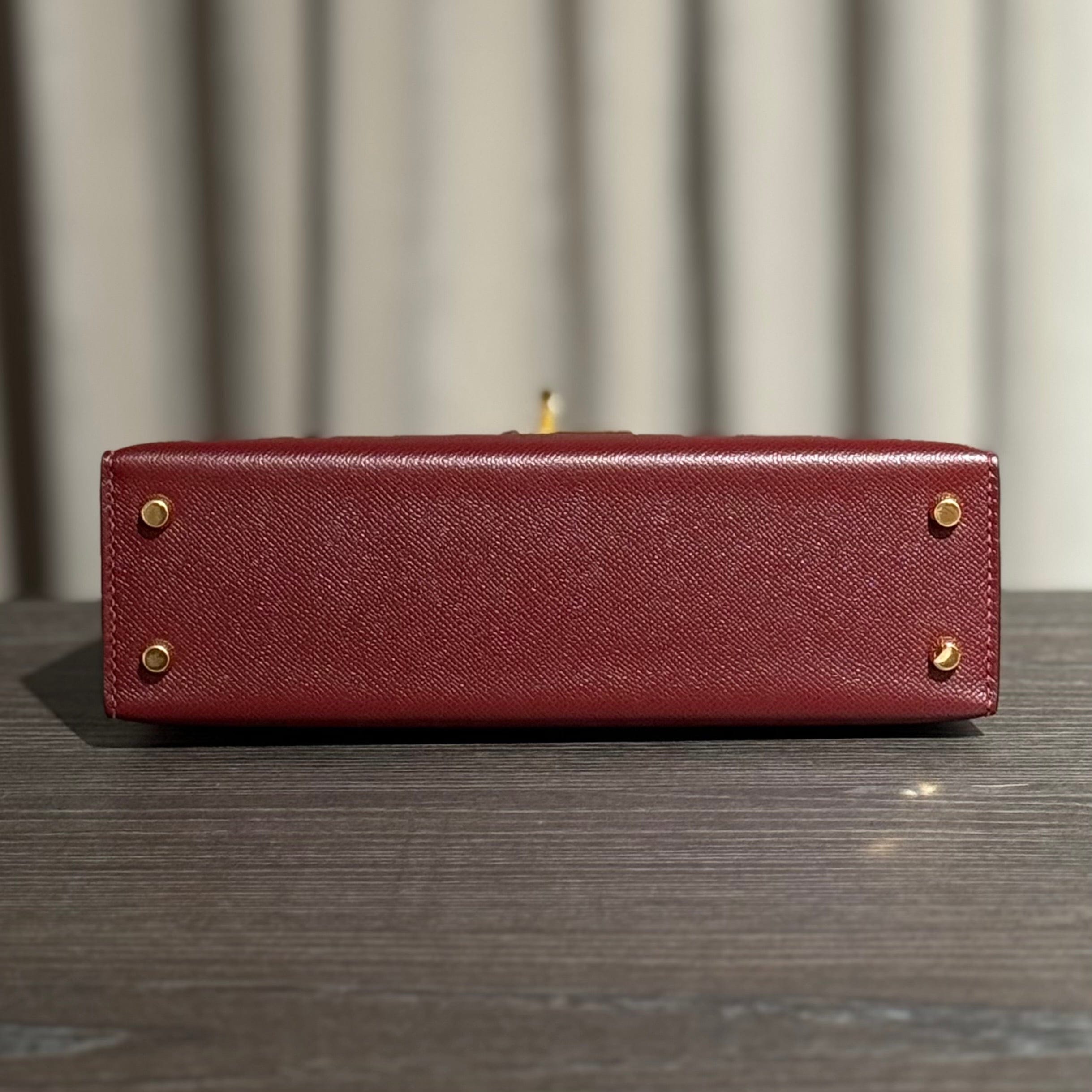 Hermès Rouge H Mini Kelly Sellier 20 Madame Gold Hardware