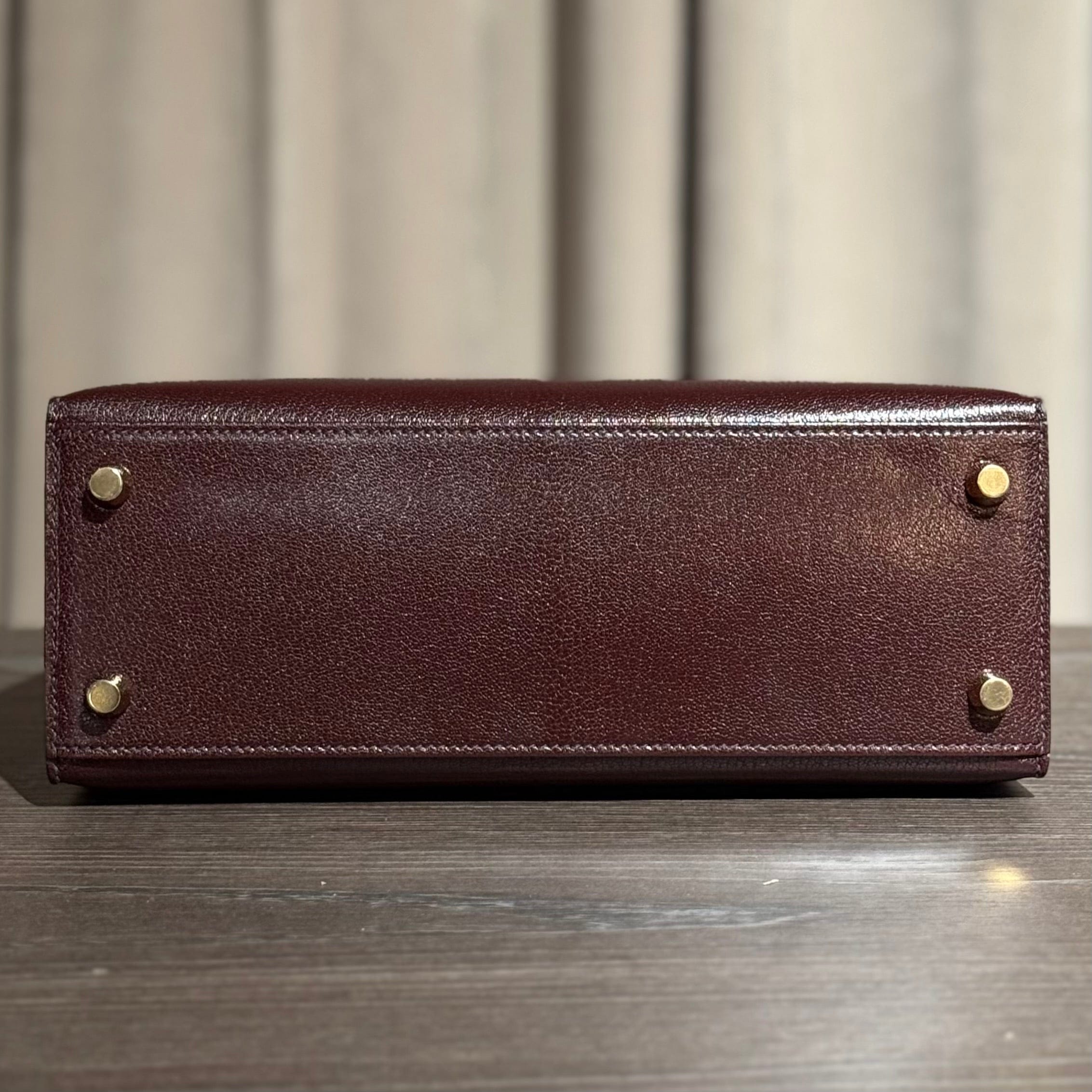 Hermès Rouge Kelly Sellier 25 Chevre Chamkila Gold Hardware