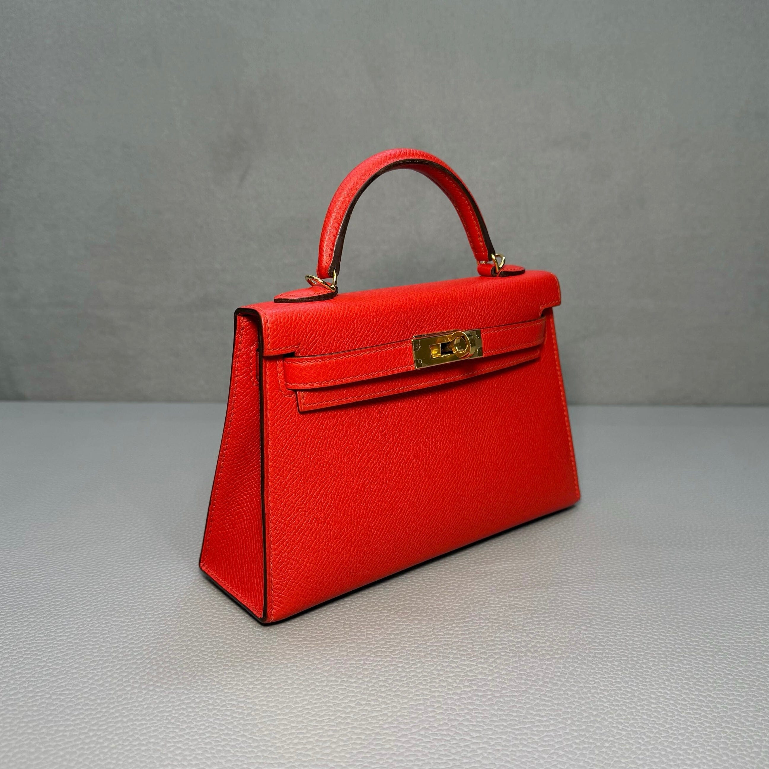 Hermès Rouge Tomate Mini Kelly Sellier 20 Epsom Gold Hardware