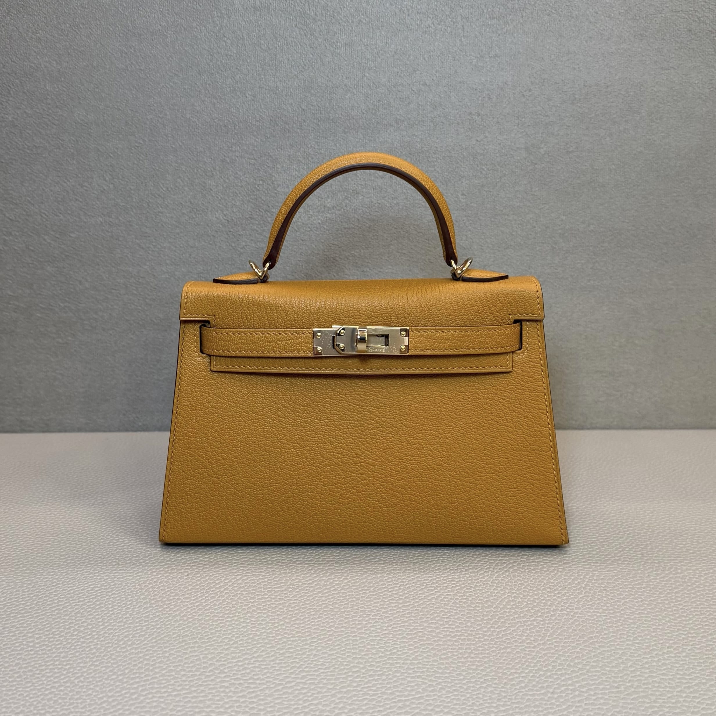 Hermès Sesame And Nata Mini Kelly Sellier 20 Verso Chèvre Mysore Permabrass Hardware