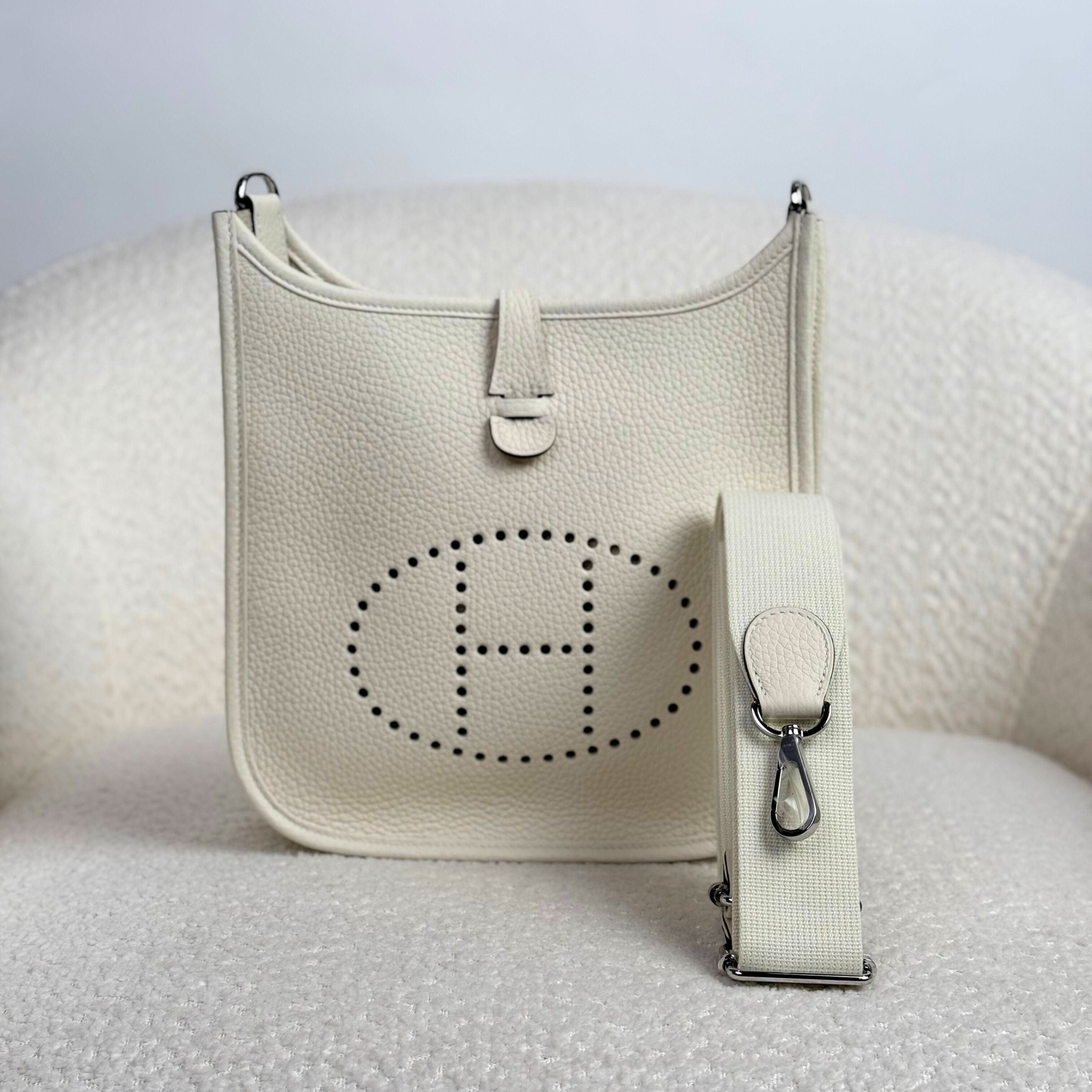 Hermès So Cream Mini Evelyne 23 Clemence Palladium Hardware