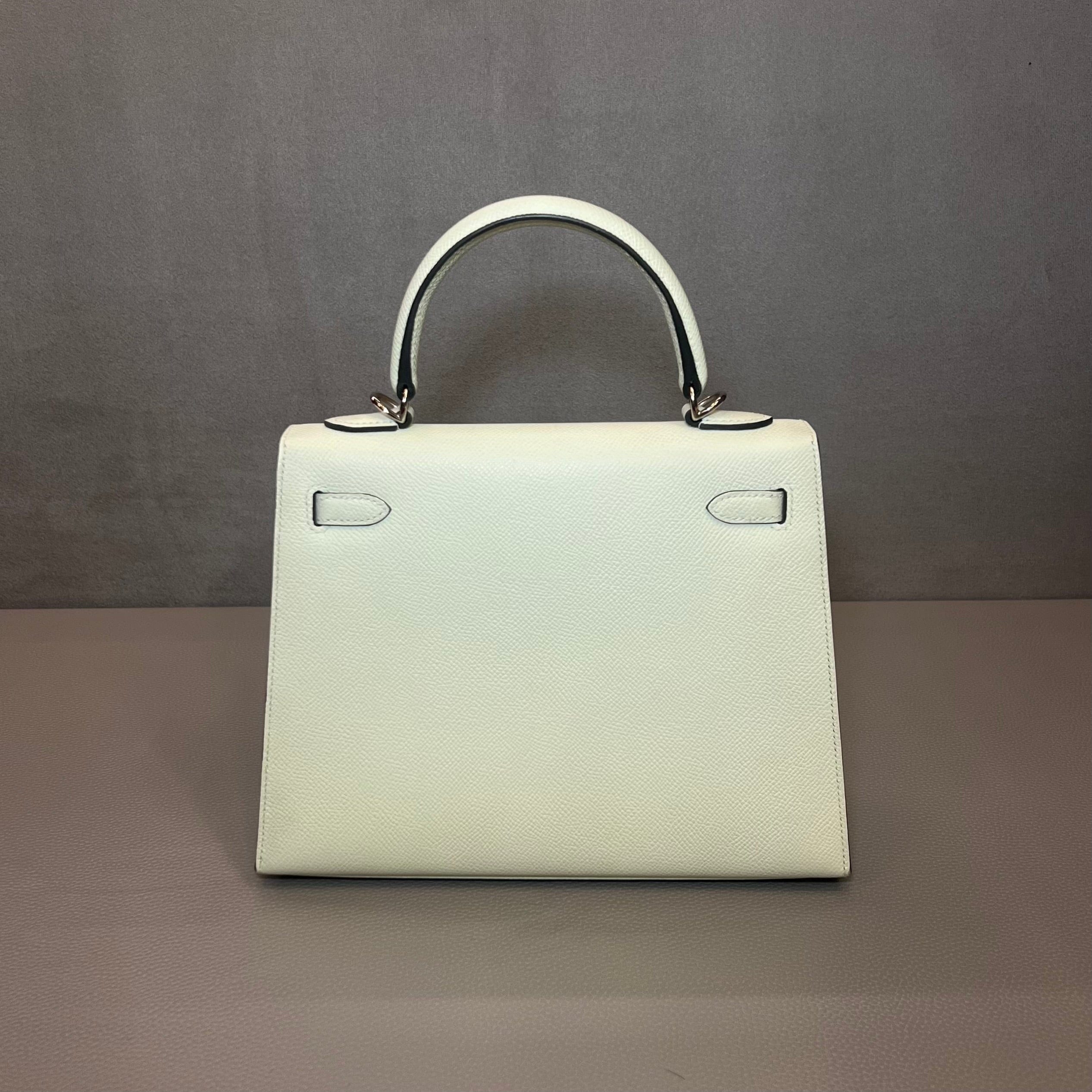HERMES ホワイトグリーン バングル Hermès Kelly 25 Vert Fizz – Light Green Kelly Sellier Epsom