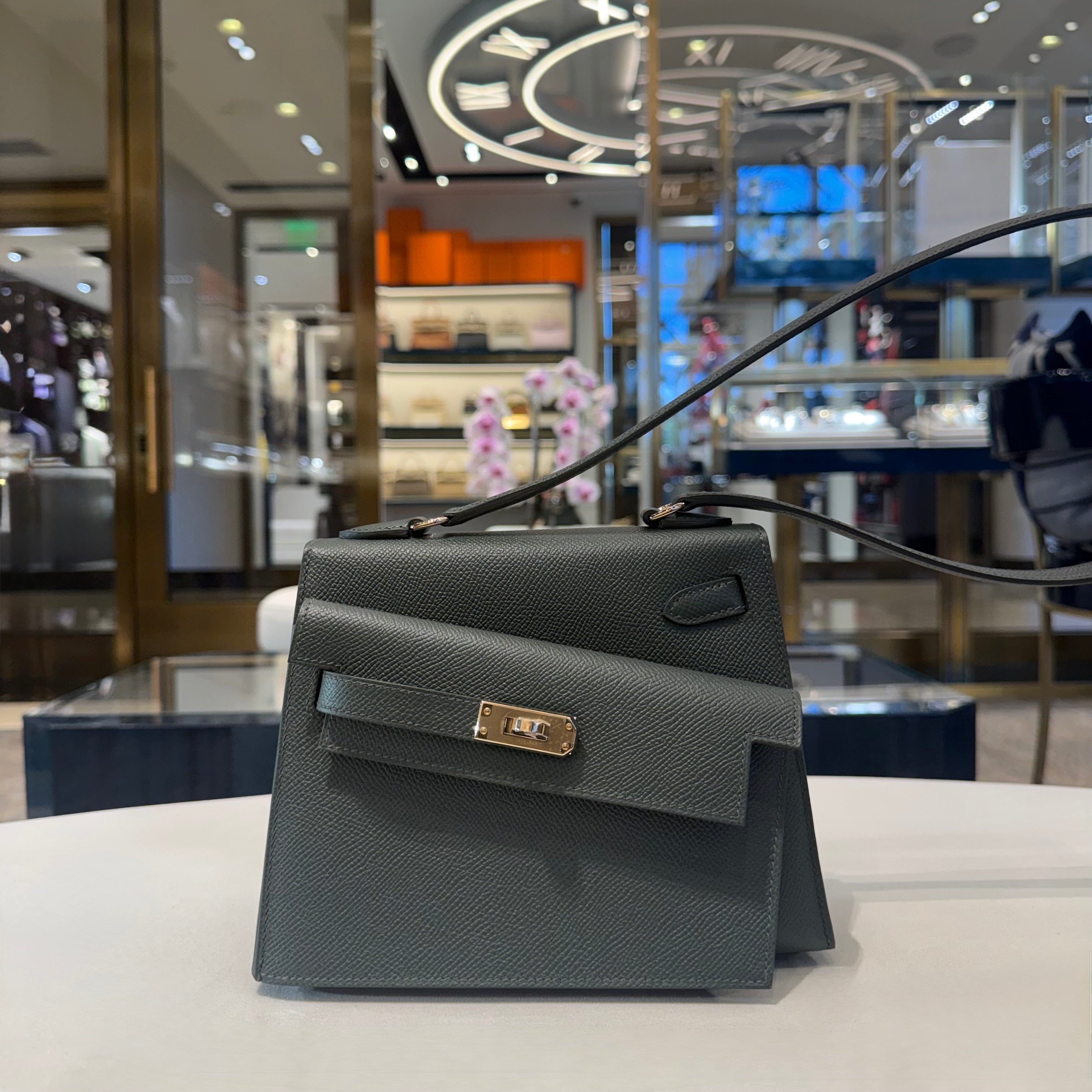 HERMES グレー ストール 馬車デザイン 馬の柄がポイント♪】HERMES マフラー≪Casaque Love Story≫ (HERMES
