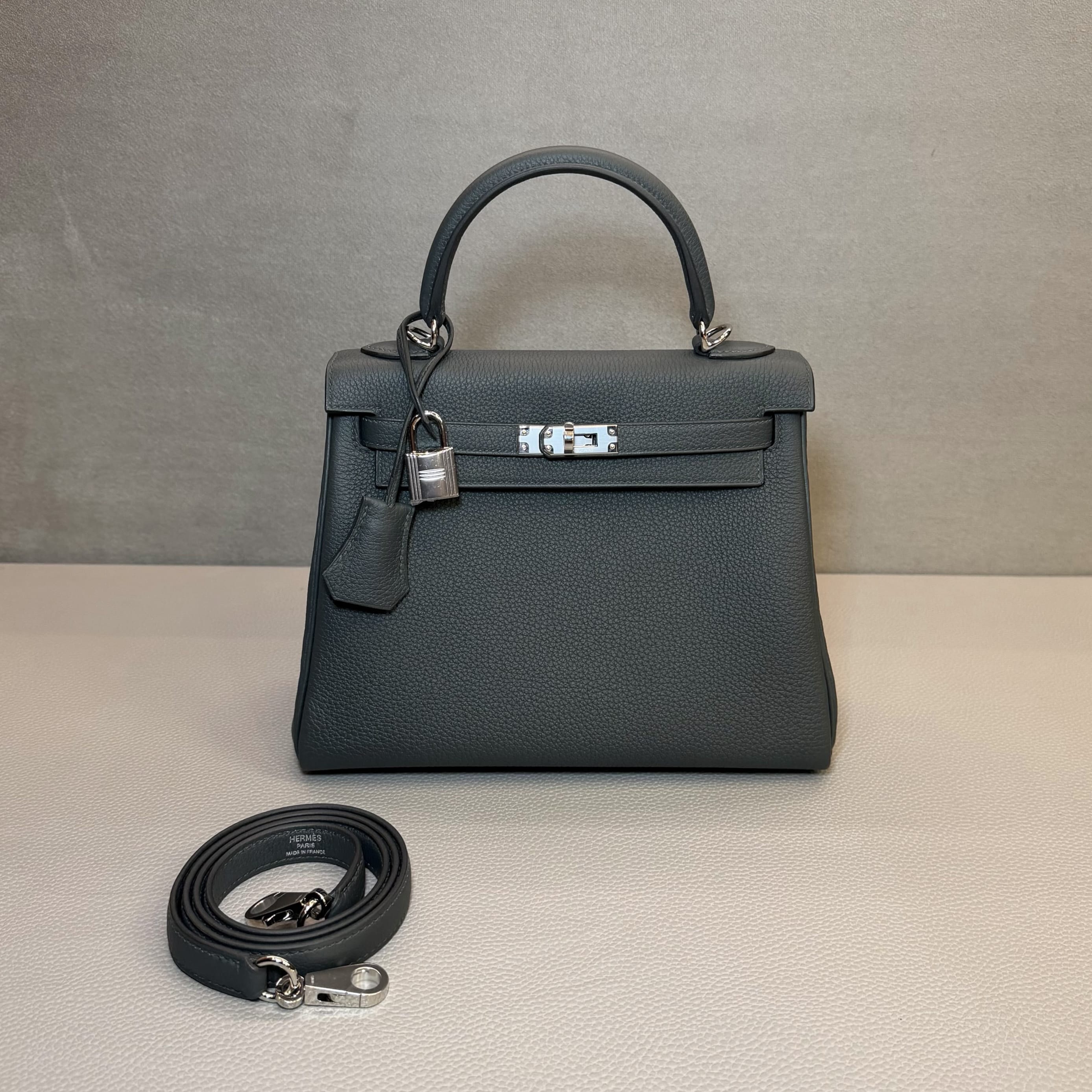 hermes-vert-mangrove-kelly-retourne-25-togo-palladium-hardware-hermes-1240329176.jpg