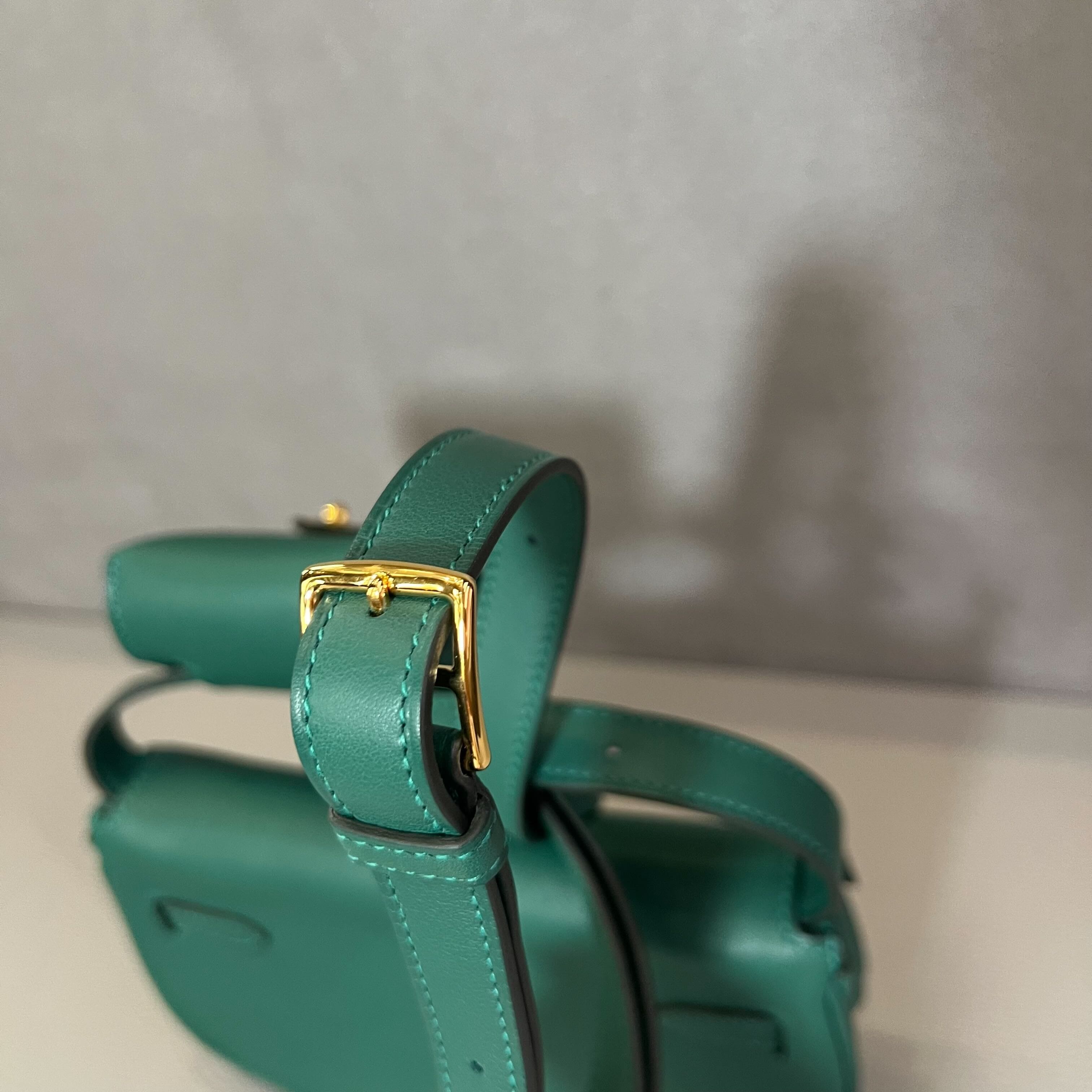 Hermes Vert Moyen Kelly Moove Swift Gold Hardware