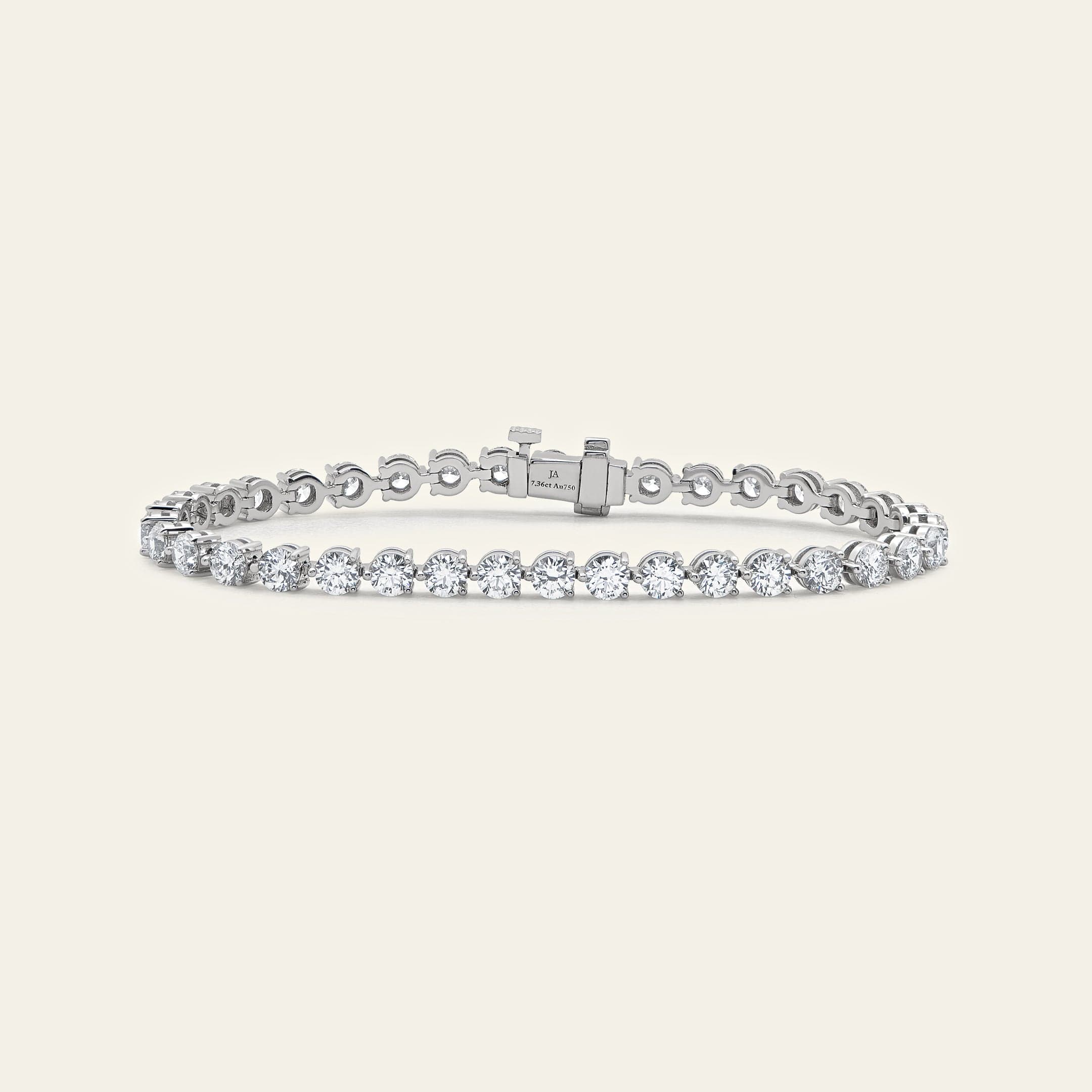 luce-7-36-carat-diamond-tennis-bracelet-jewels-aficionado-1219479202.jpg